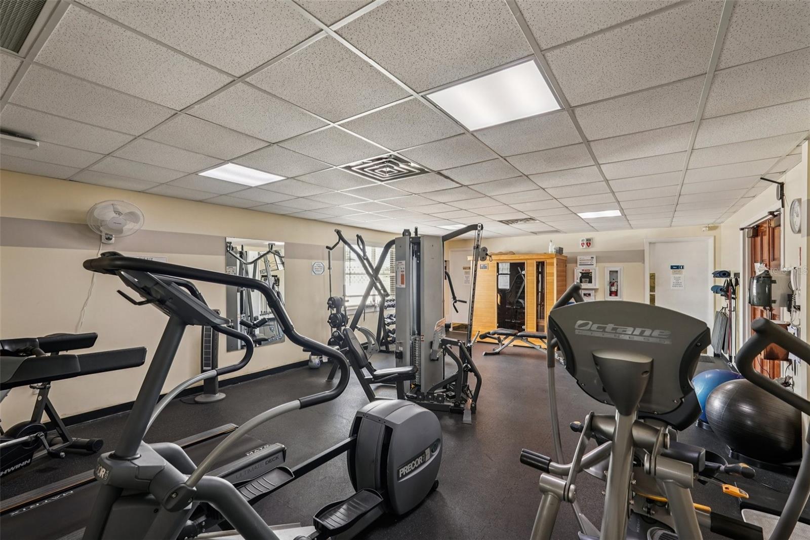 Image 36 of 66 For 10 Coronado Drive