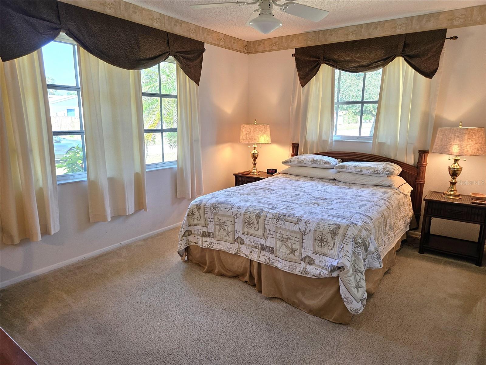 Image 28 of 37 For 492 Shade Drive