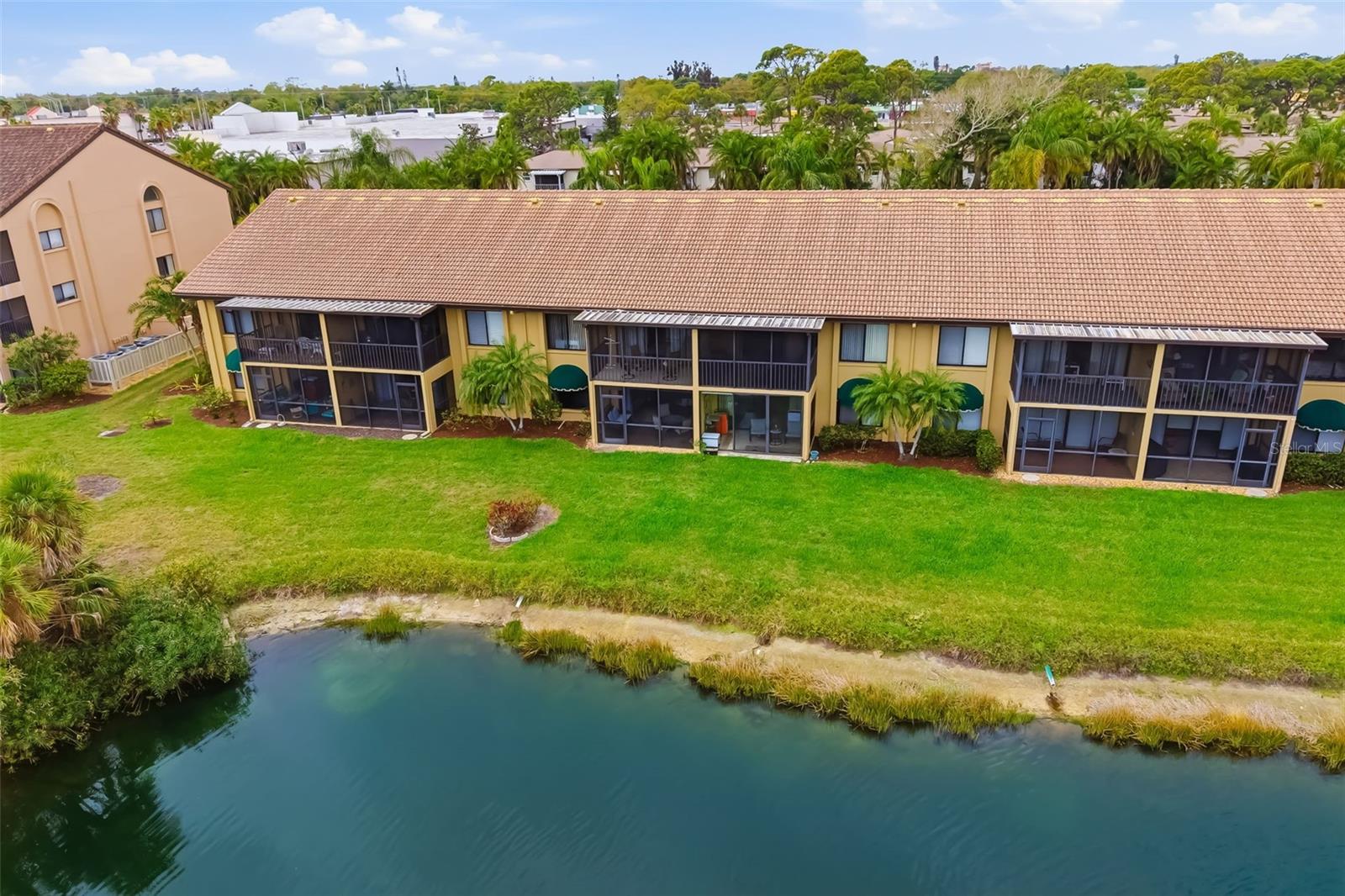 Image 5 of 63 For 5543 Ashton Way 5543