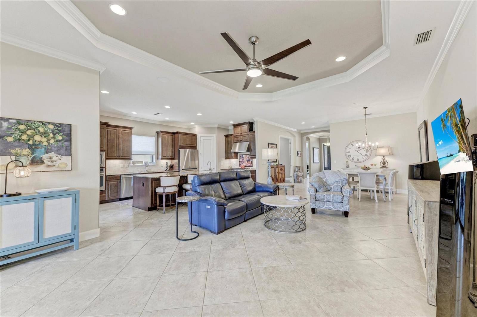 Image 23 of 70 For 5632 Cantucci Street