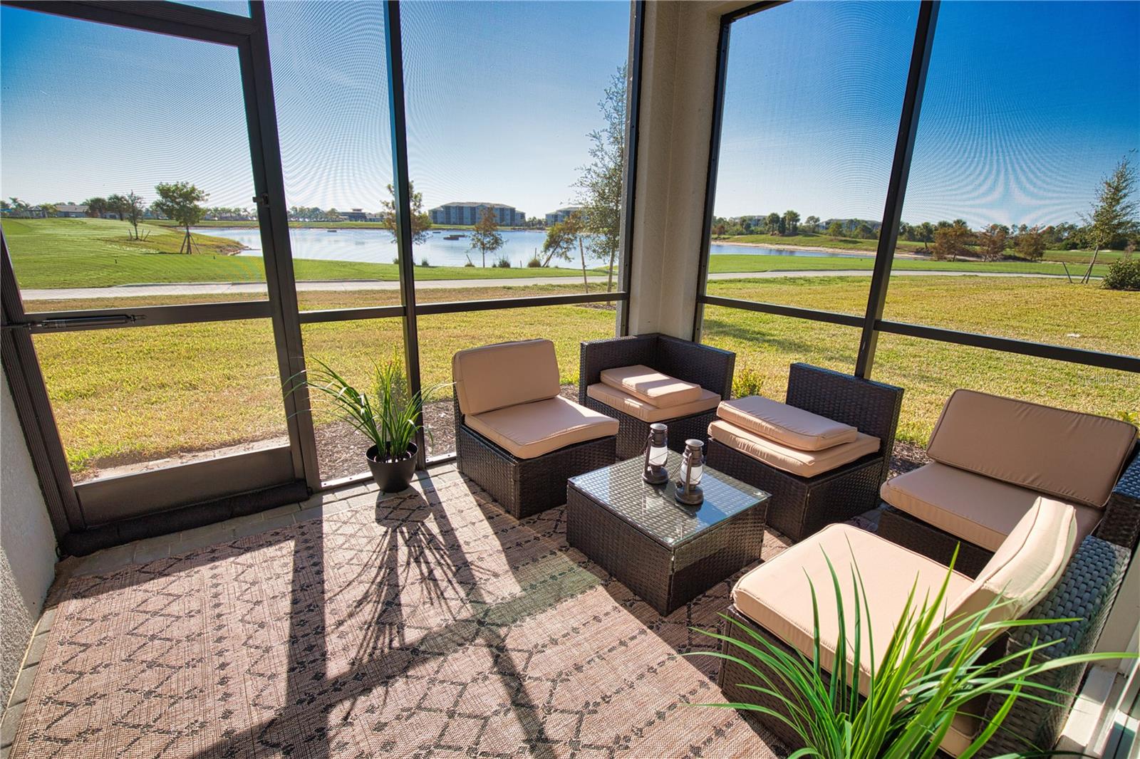 Image 19 of 51 For 17560 Opal Sand Drive 108