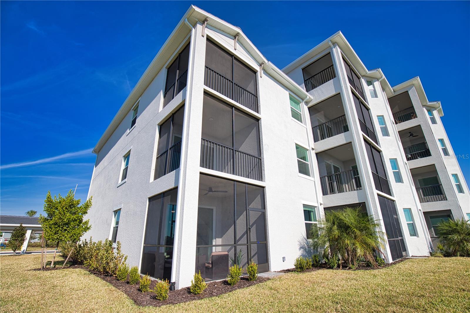 Image 22 of 51 For 17560 Opal Sand Drive 108