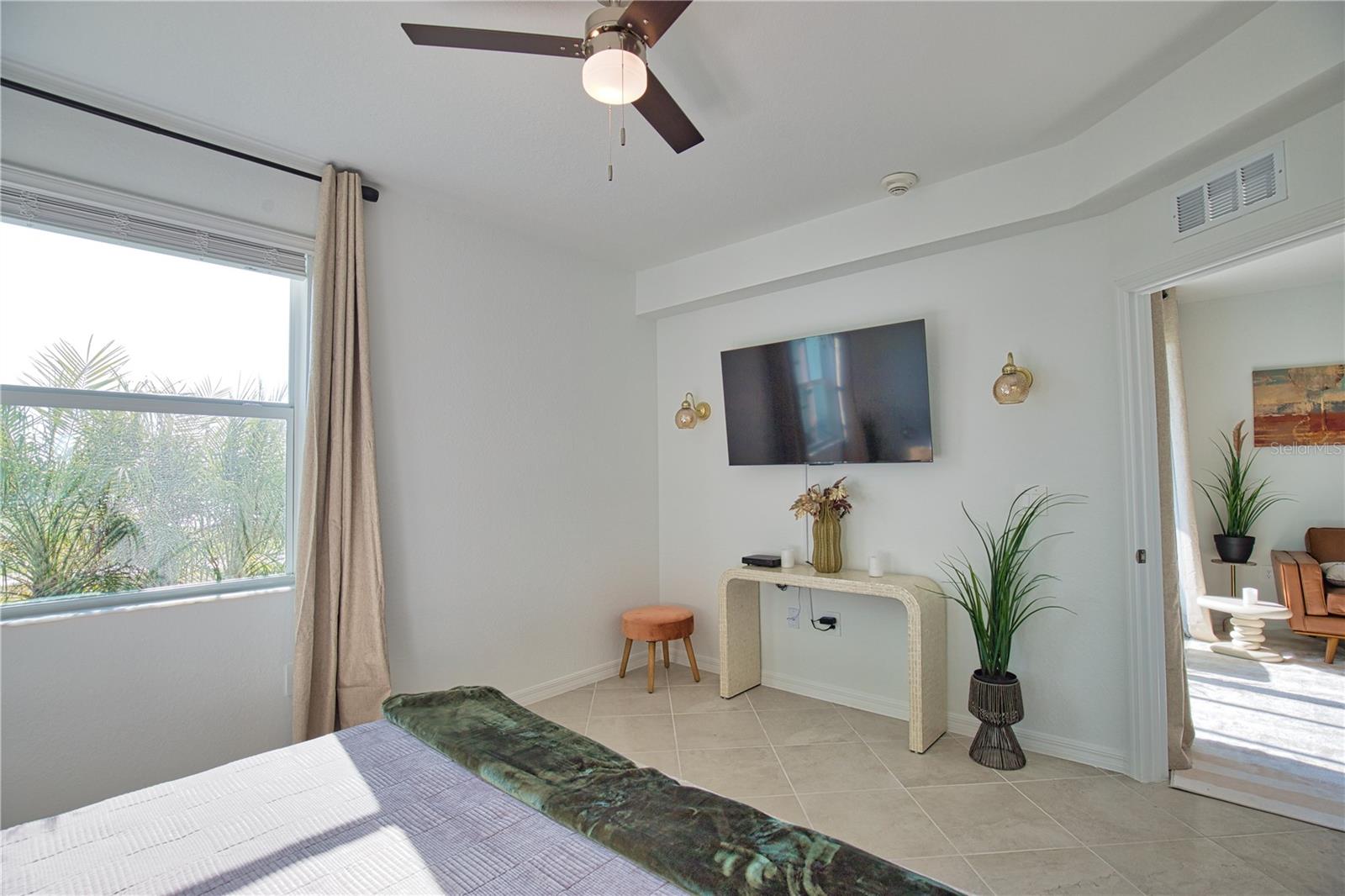 Image 25 of 51 For 17560 Opal Sand Drive 108