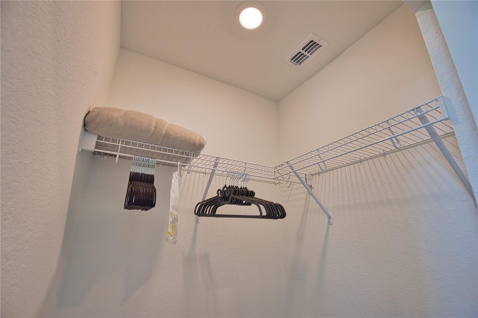 Image 28 of 51 For 17560 Opal Sand Drive 108