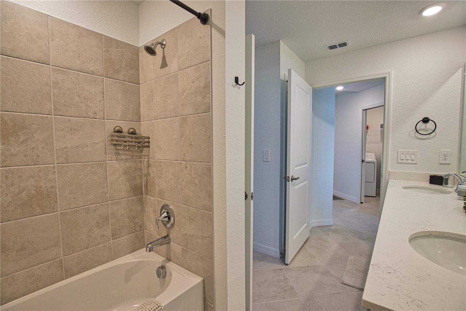 Image 33 of 51 For 17560 Opal Sand Drive 108