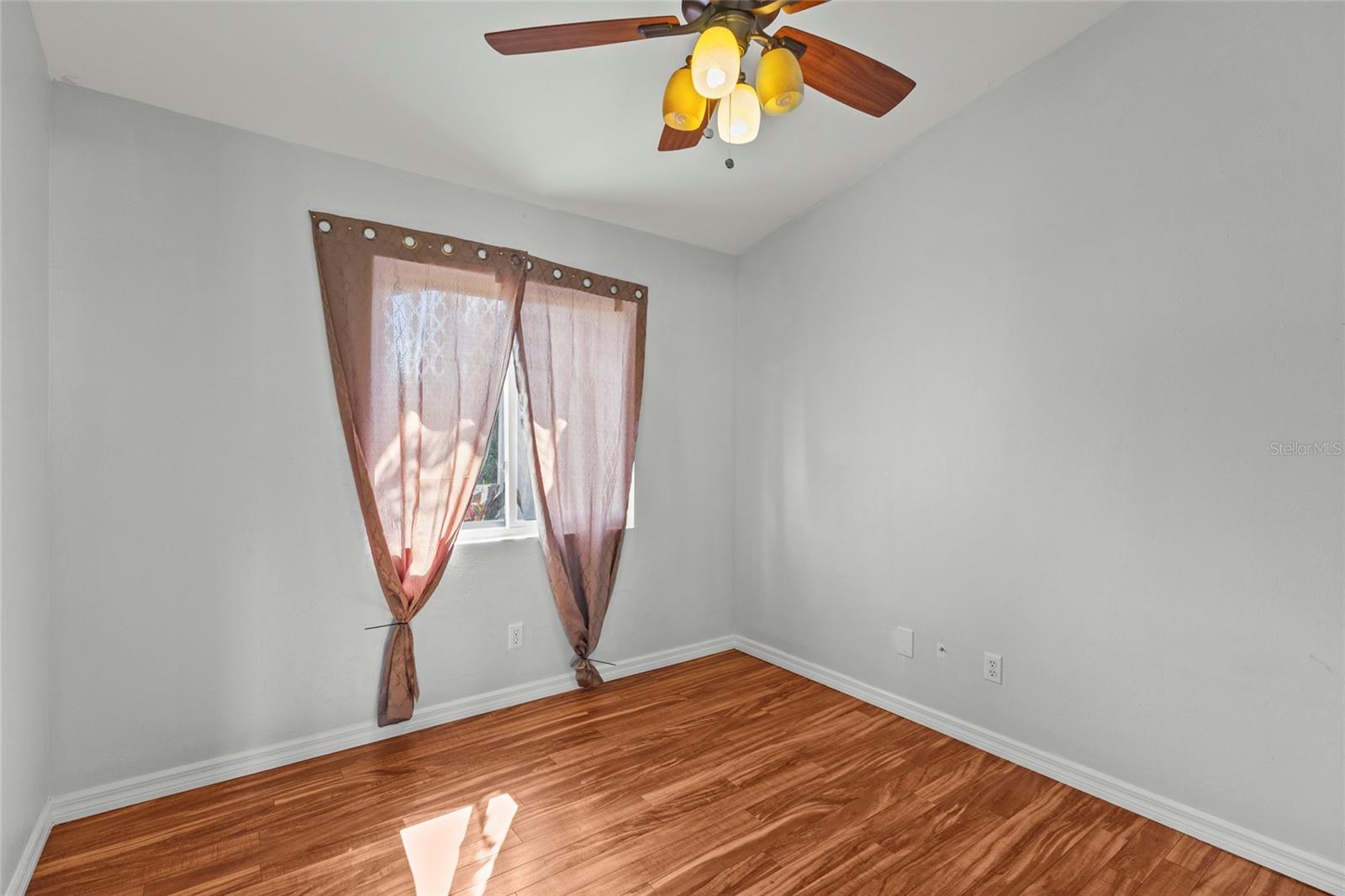 Image 18 of 37 For 2373 Amnesty Drive