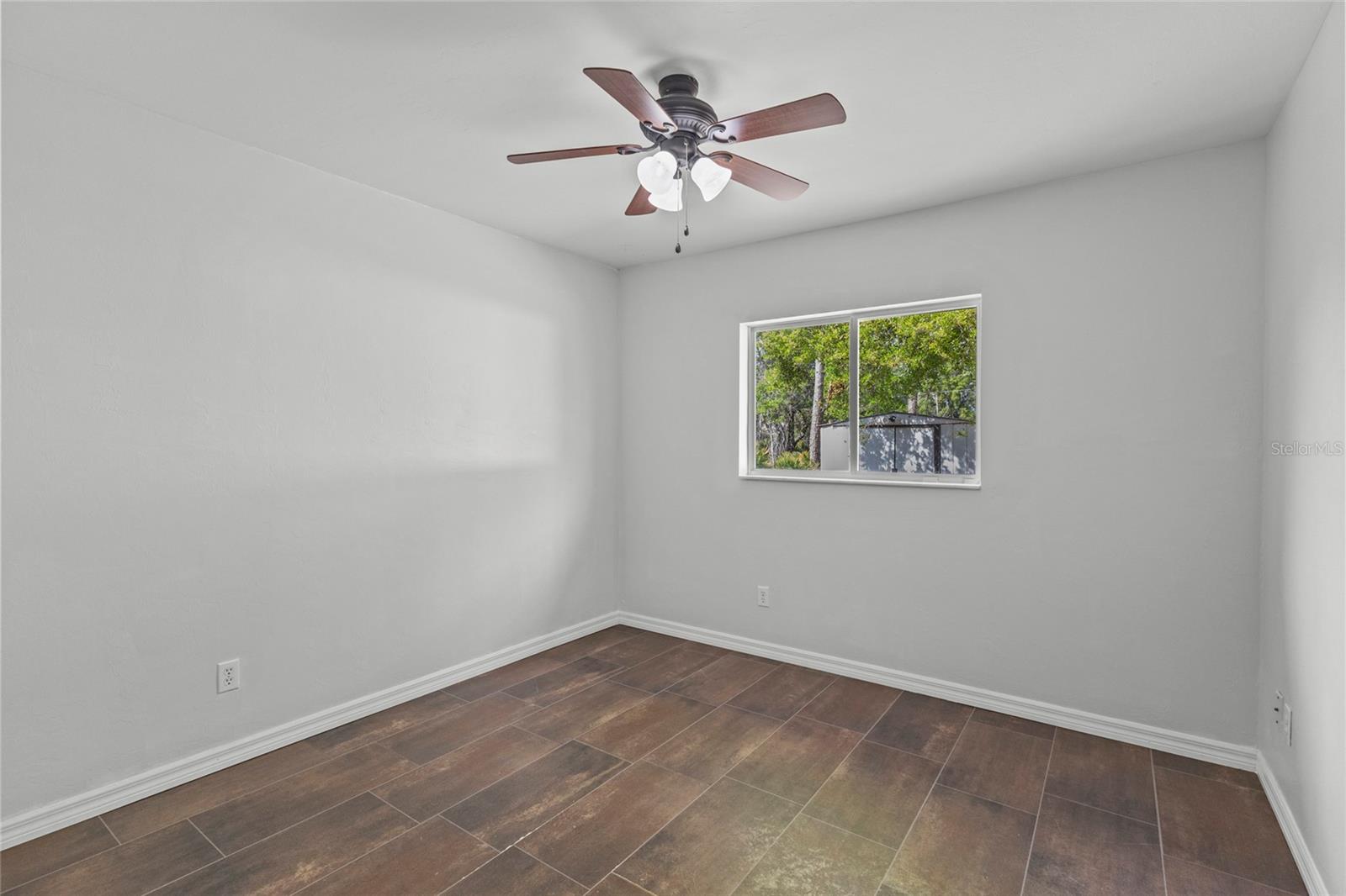 Image 26 of 37 For 2373 Amnesty Drive