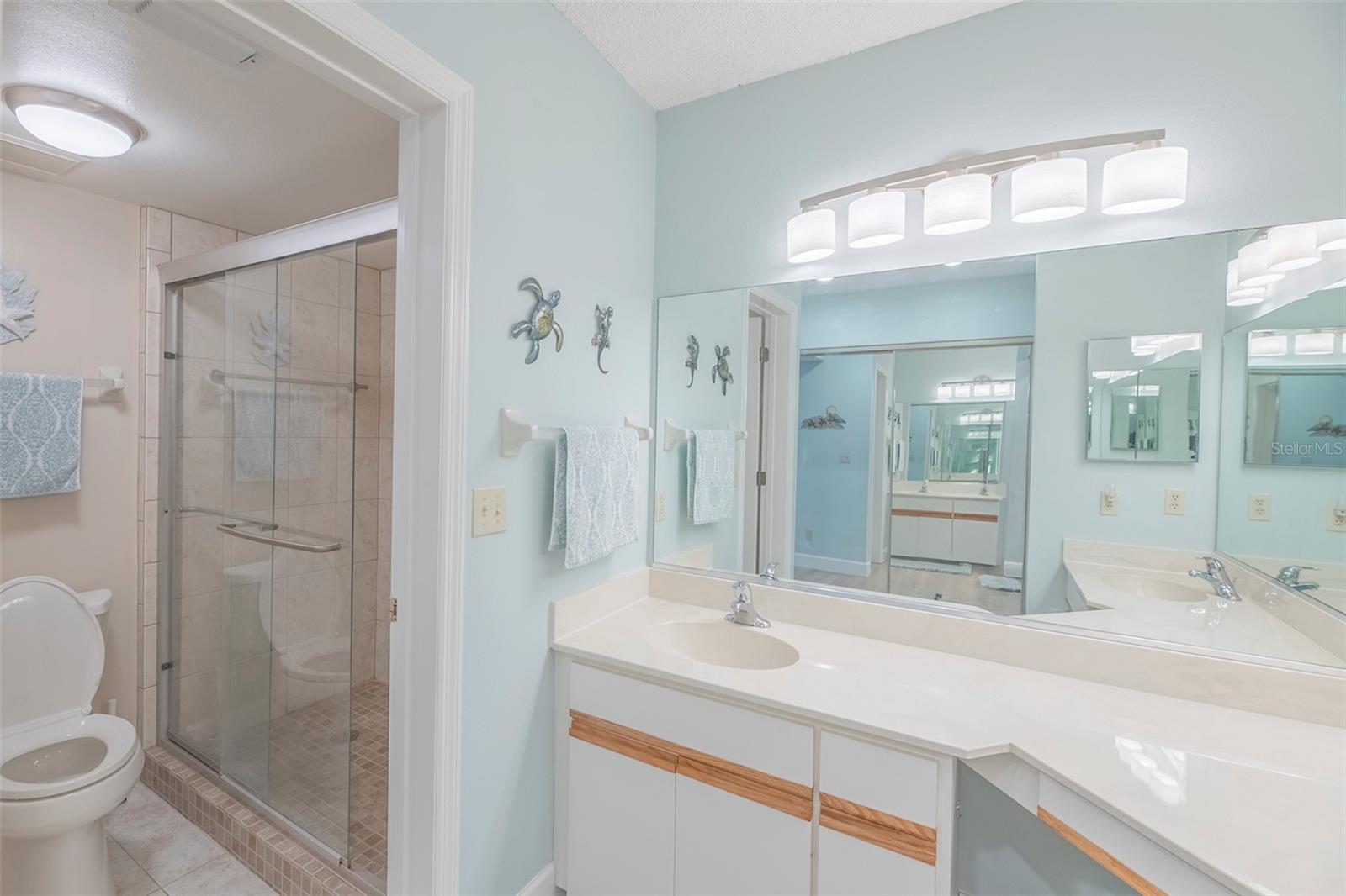 Image 22 of 47 For 425 Cerromar Terrace 459