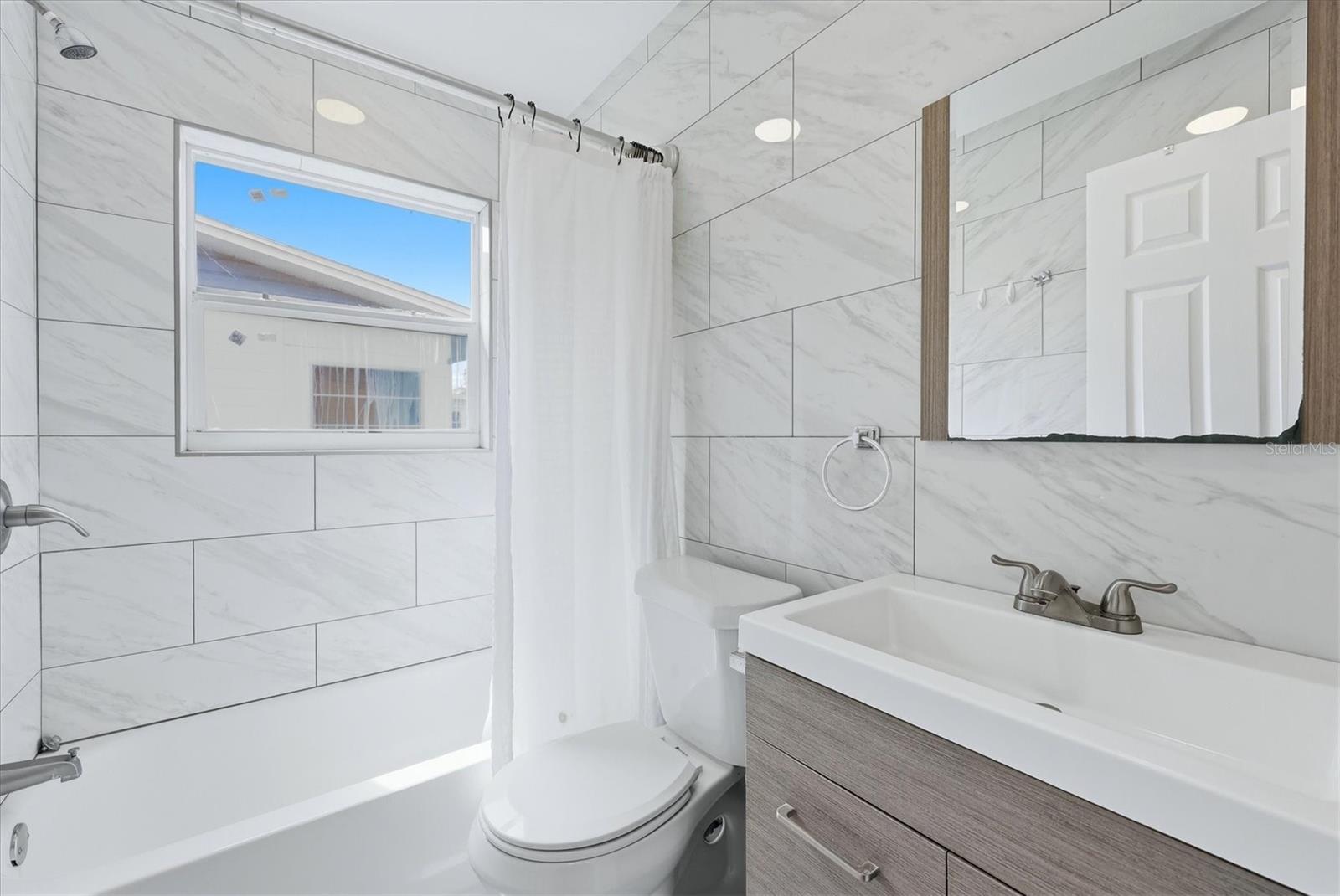 Image 17 of 23 For 12125 Margarita Avenue