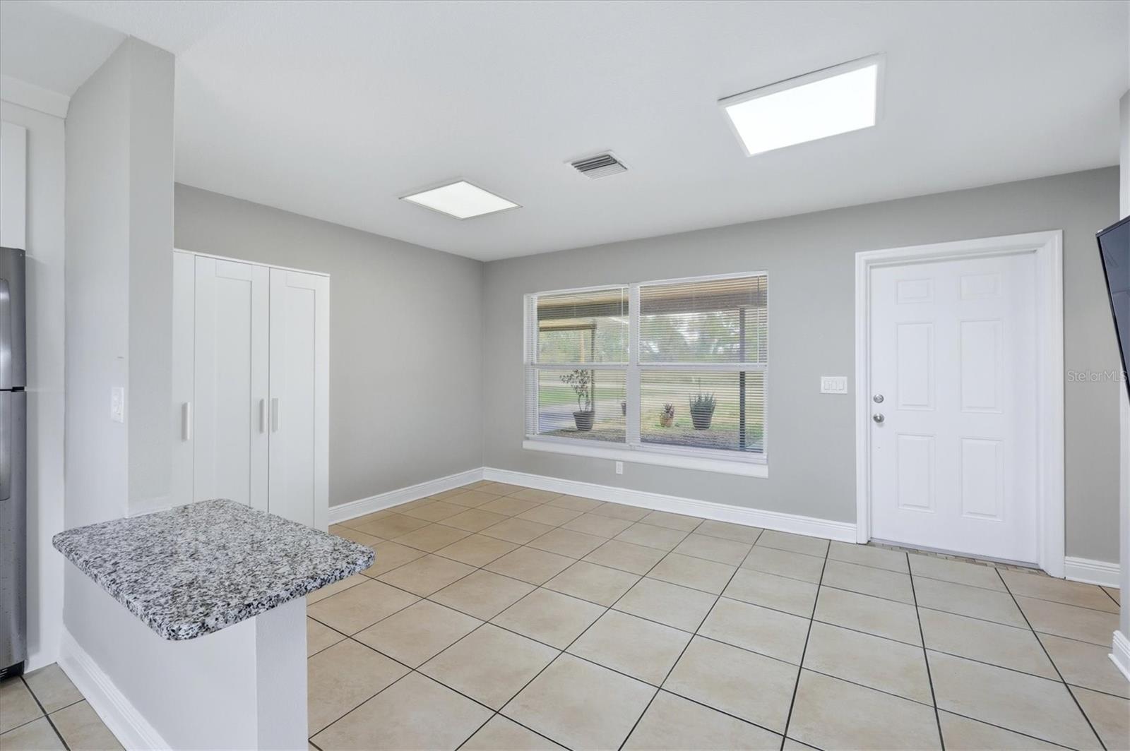 Image 20 of 23 For 12125 Margarita Avenue