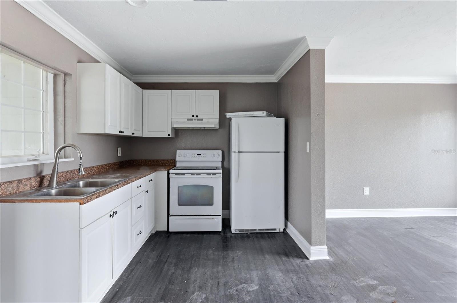 Image 17 of 28 For 300 San Lorenzo Avenue