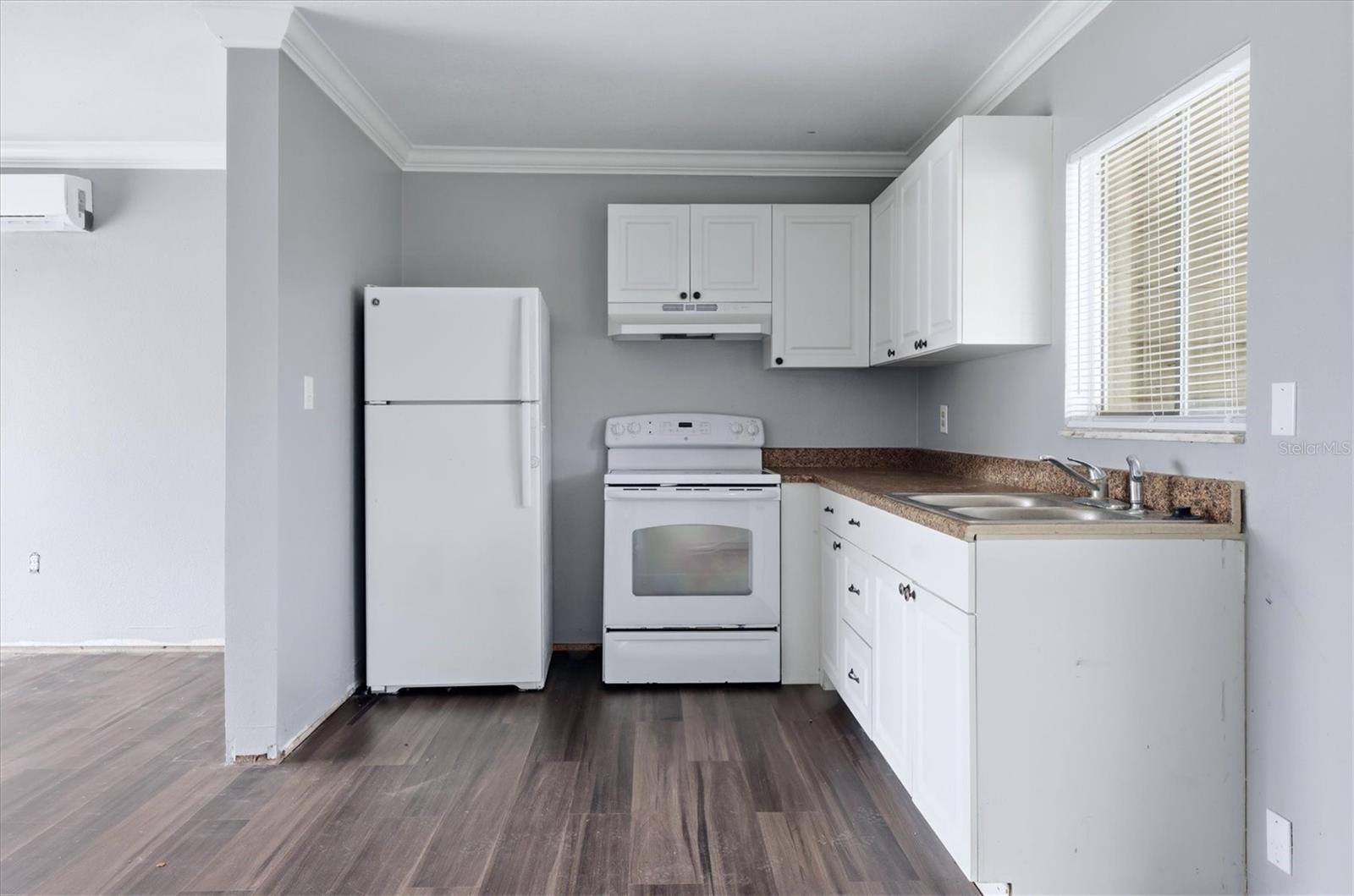 Image 18 of 28 For 300 San Lorenzo Avenue