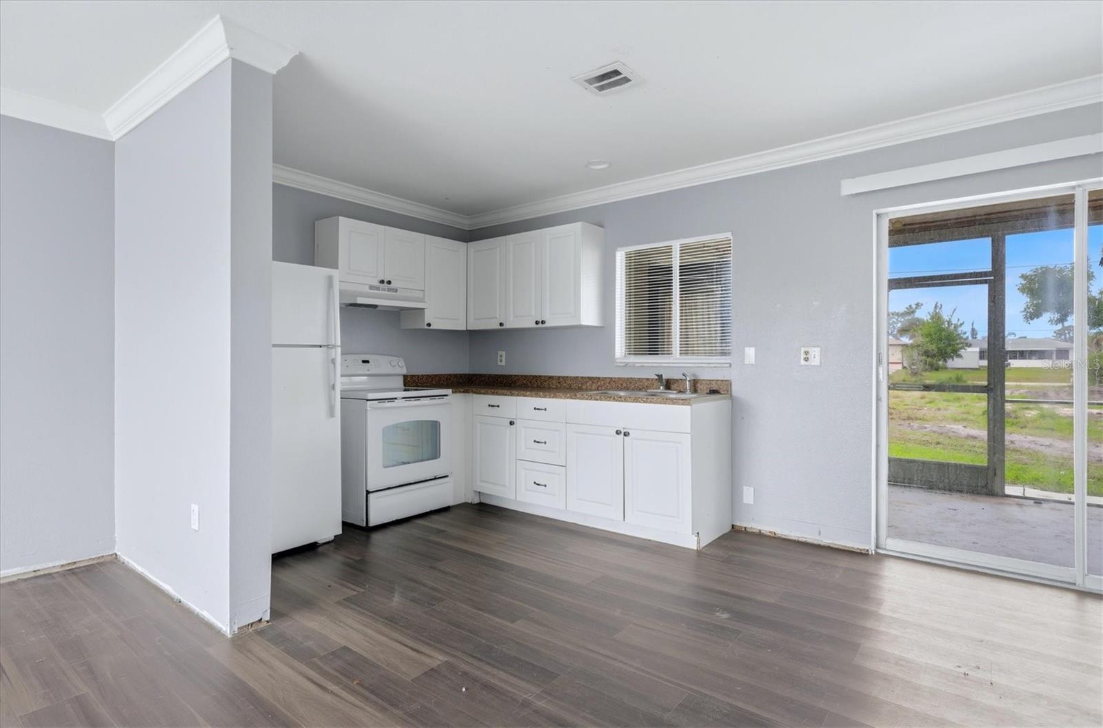 Image 19 of 28 For 300 San Lorenzo Avenue