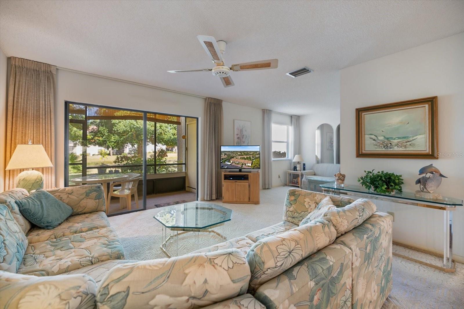 Image 11 of 41 For 634 Bird Bay Drive E 108