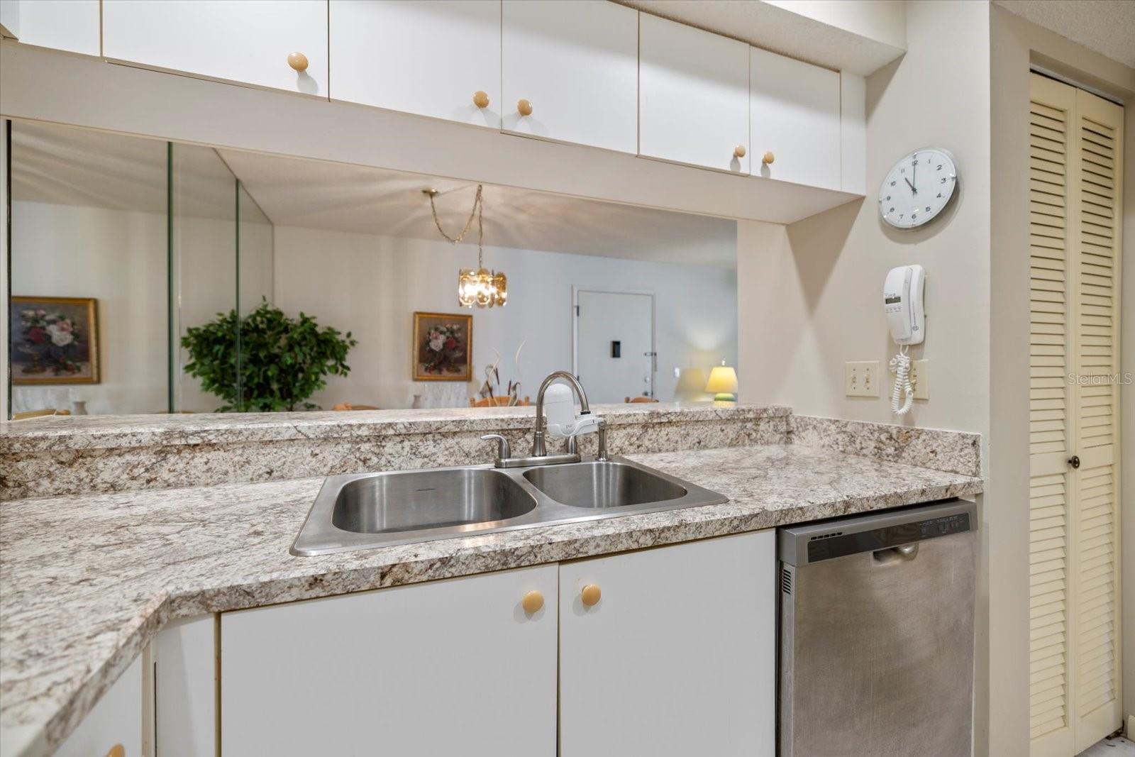 Image 8 of 41 For 634 Bird Bay Drive E 108