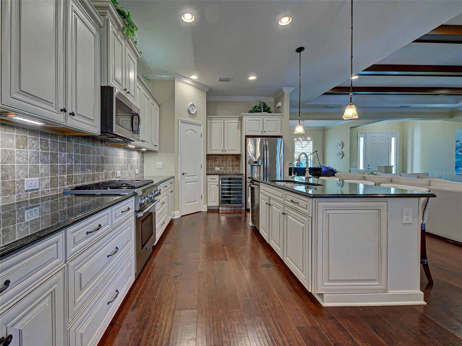 Image 16 of 74 For 488 Arborview Lane