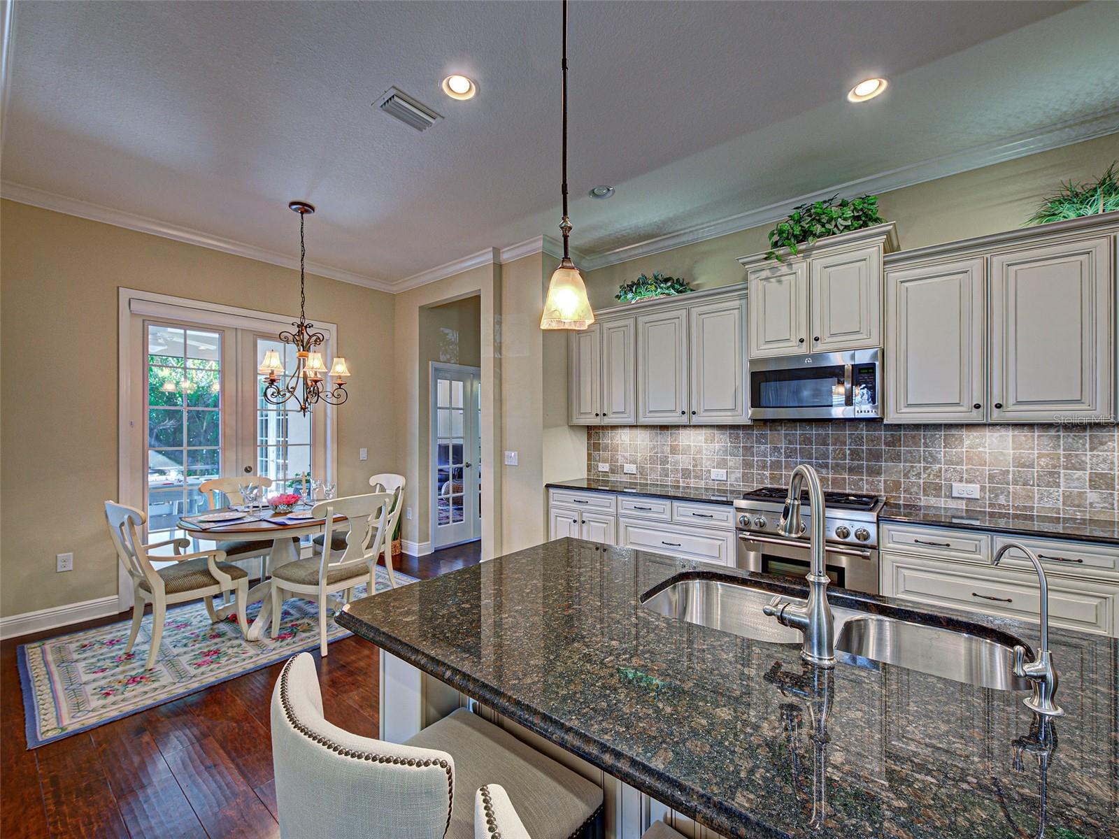 Image 20 of 74 For 488 Arborview Lane