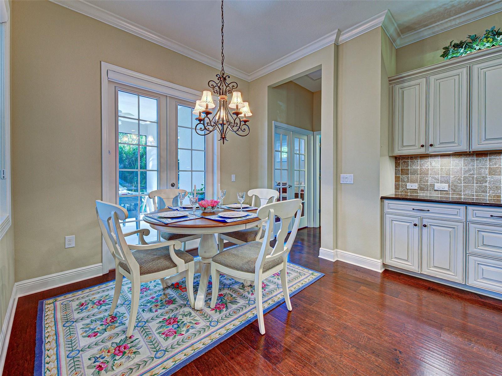 Image 21 of 74 For 488 Arborview Lane