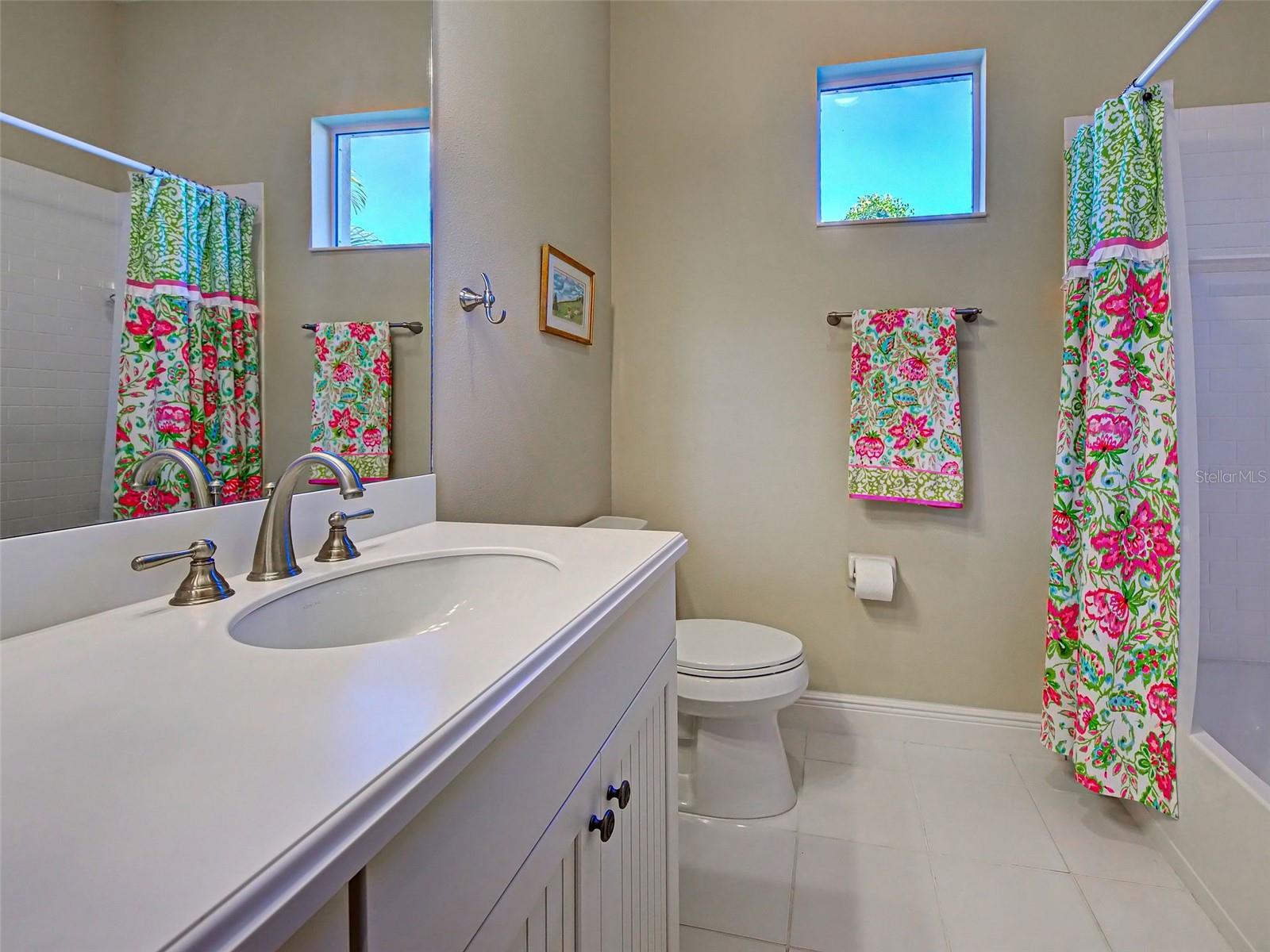 Image 36 of 74 For 488 Arborview Lane