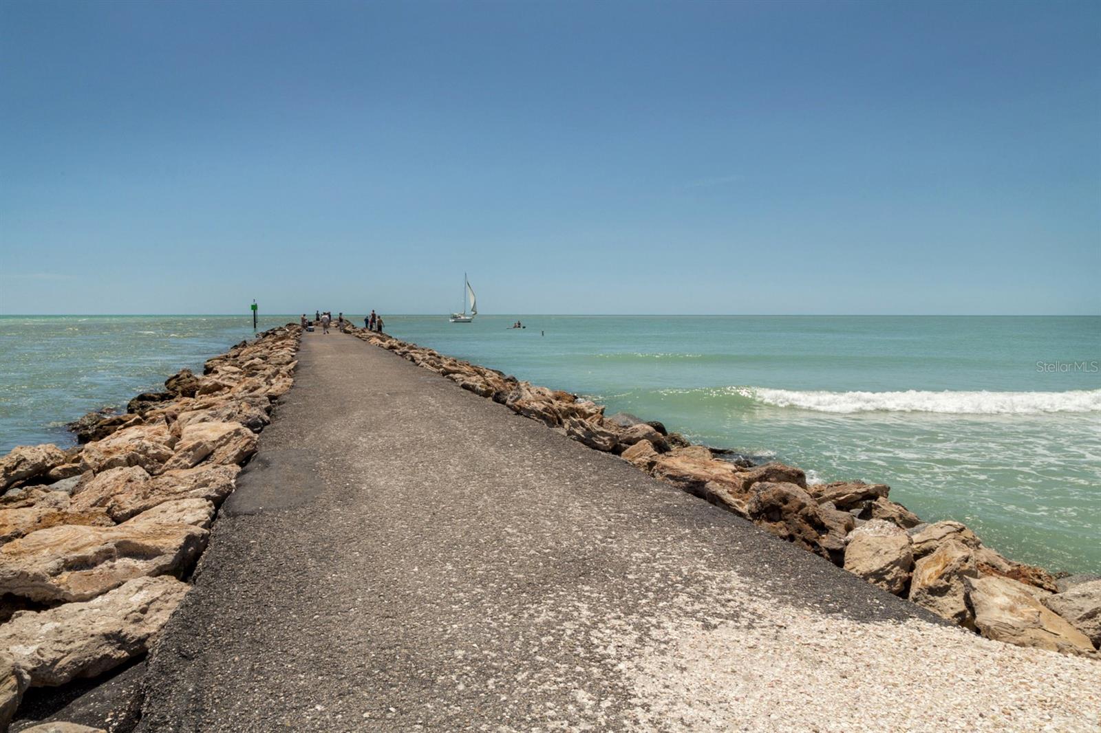 Image 33 of 55 For 17015 Coral Key Drive