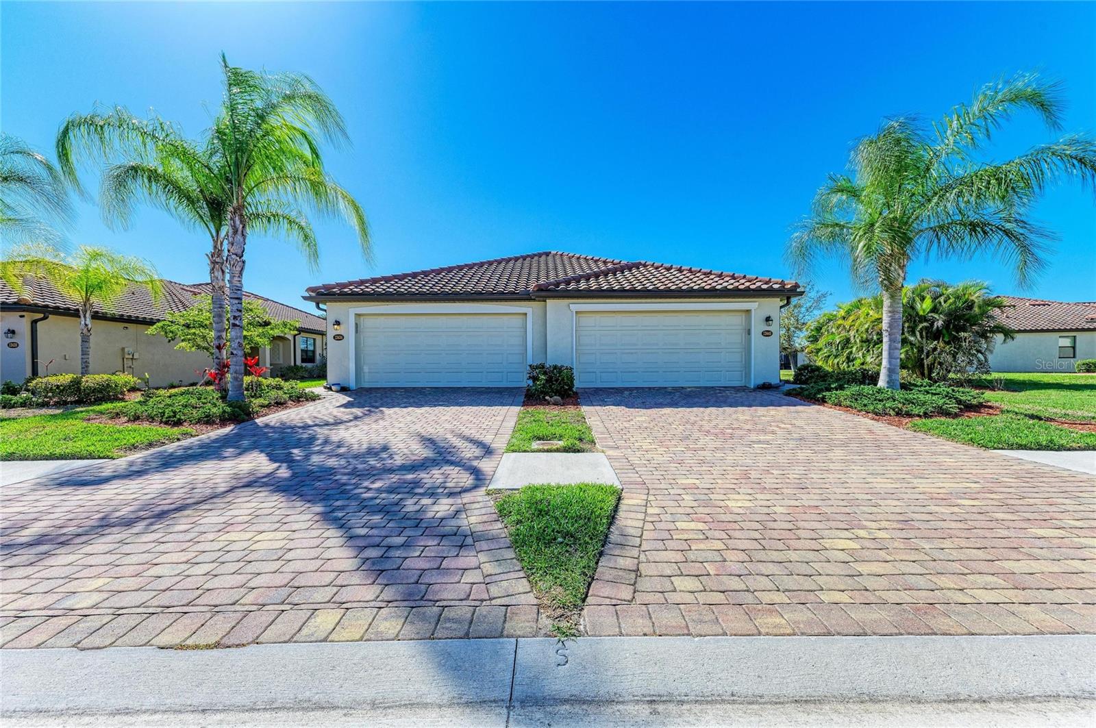 Image 12 of 74 For 12434 Amica Loop