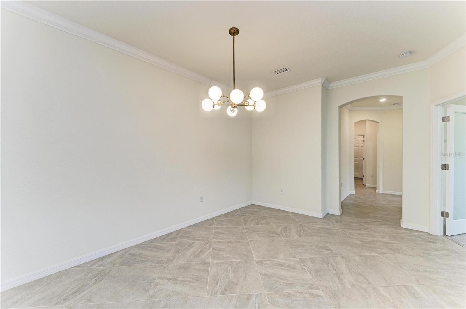 Image 20 of 74 For 12434 Amica Loop