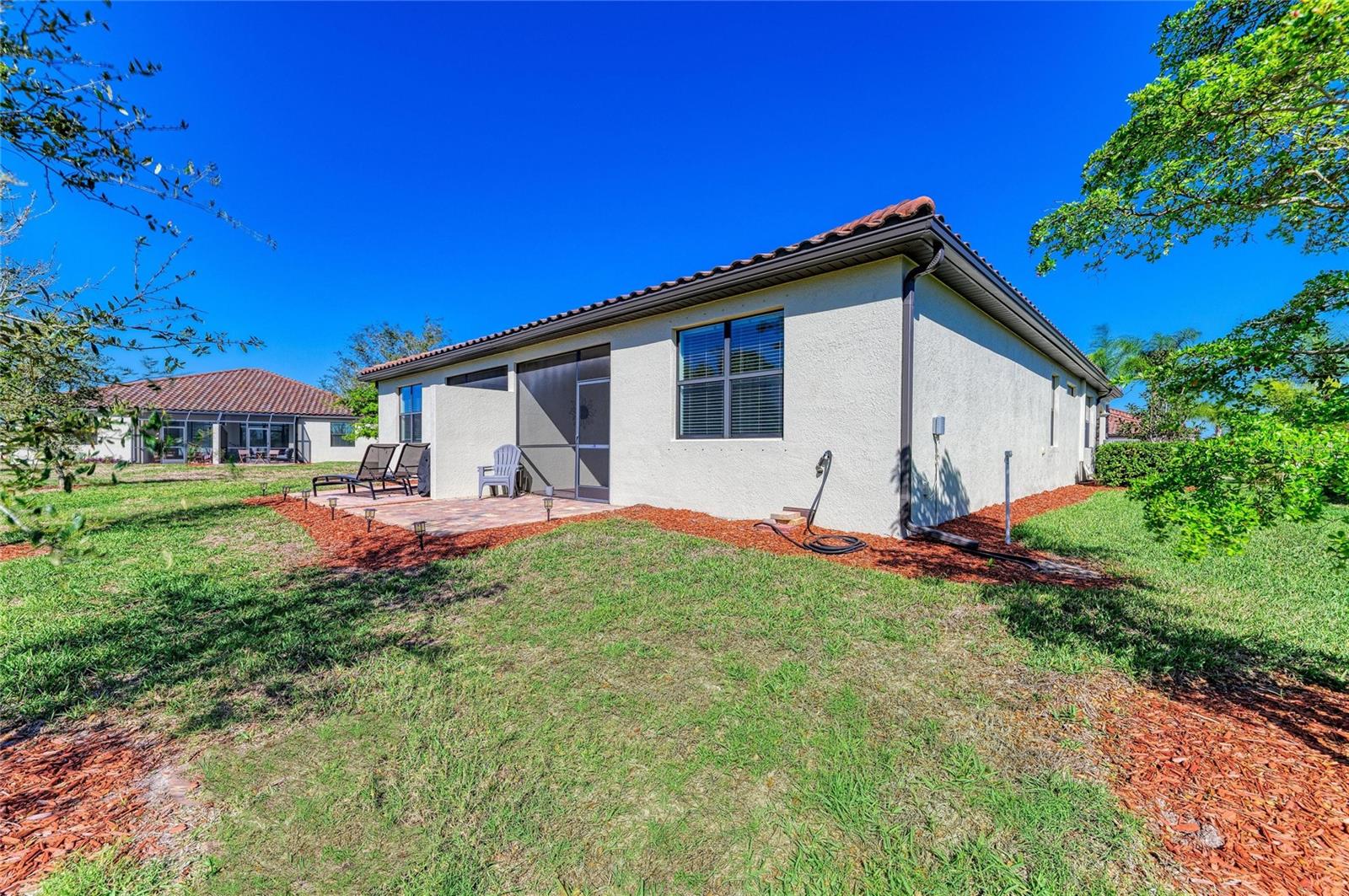 Image 48 of 74 For 12434 Amica Loop