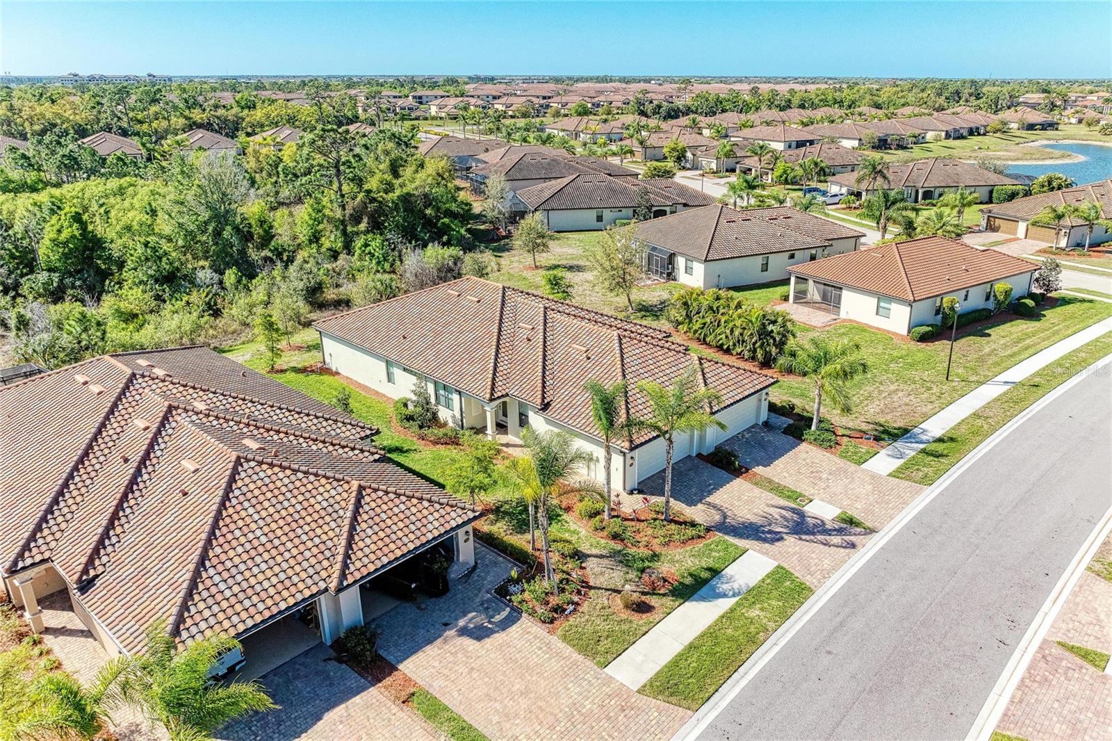 Image 8 of 74 For 12434 Amica Loop