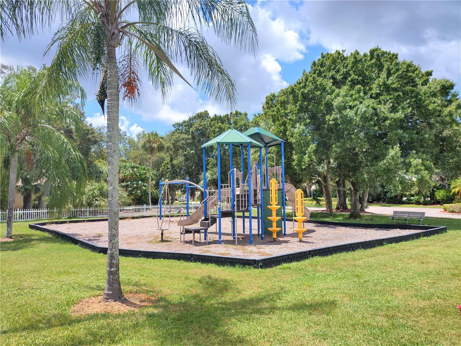 Image 30 of 31 For 276 Cerromar Way S 60