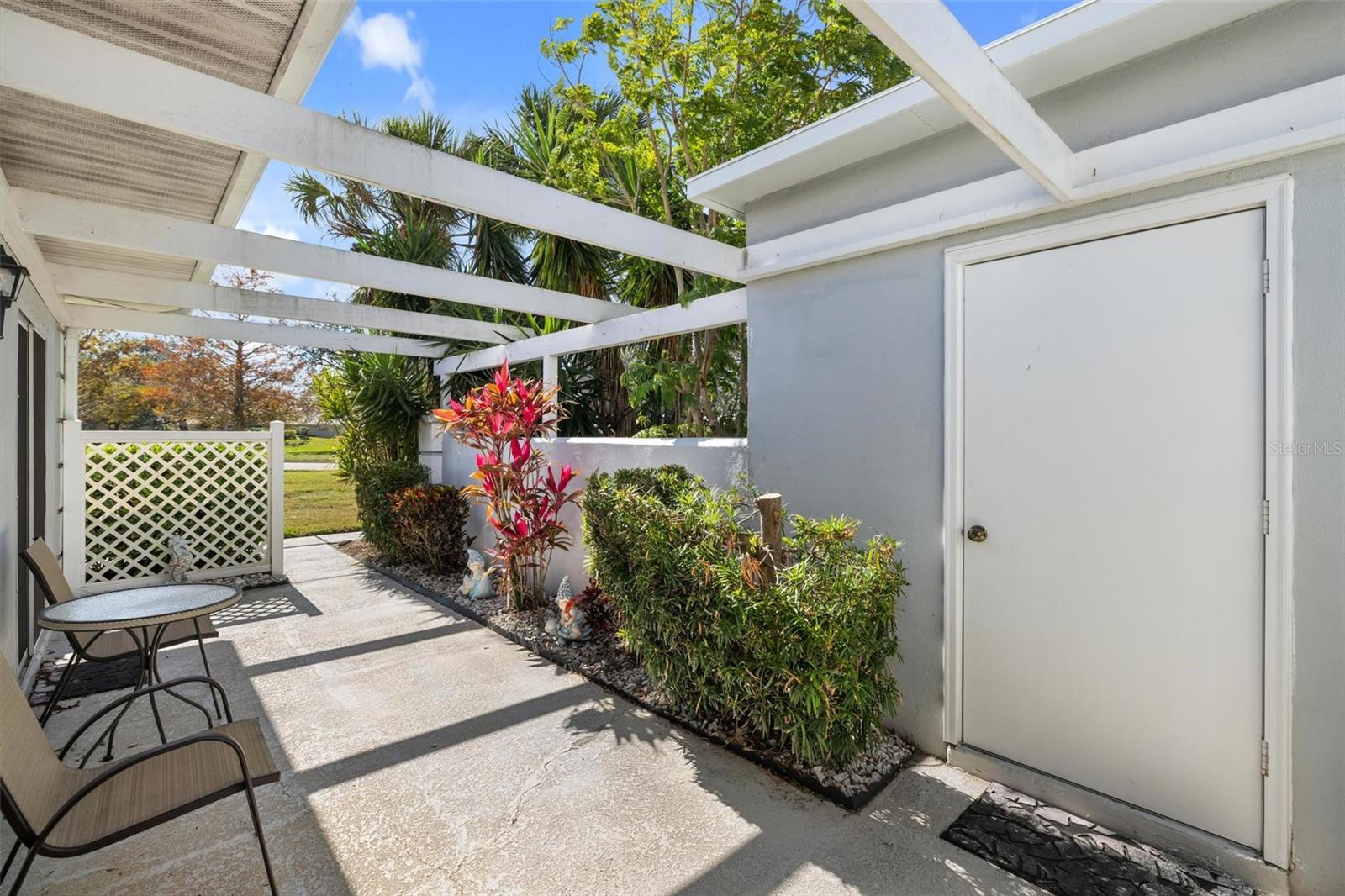 Image 4 of 31 For 276 Cerromar Way S 60