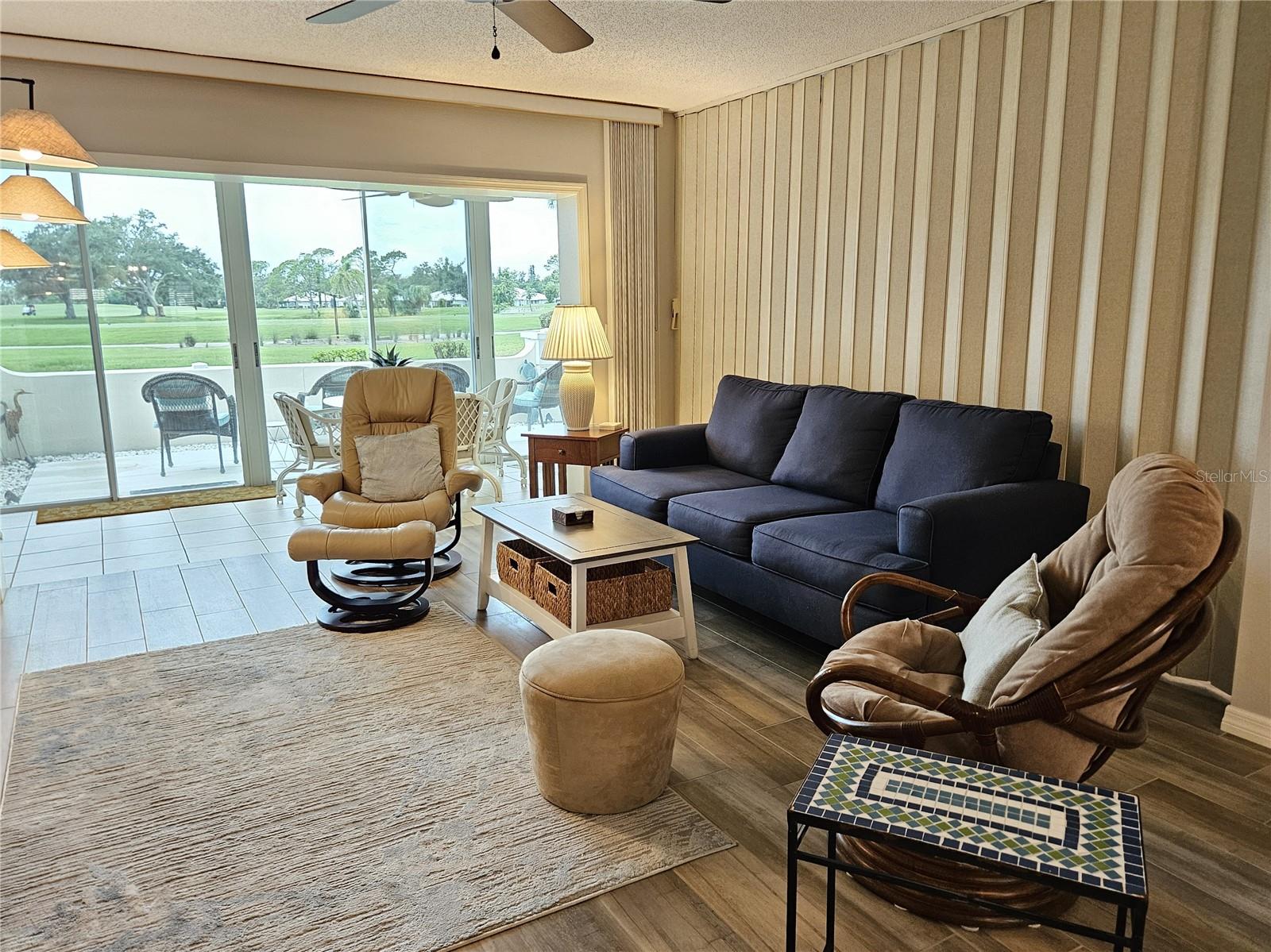 Image 26 of 60 For 435 Cerromar Lane 329