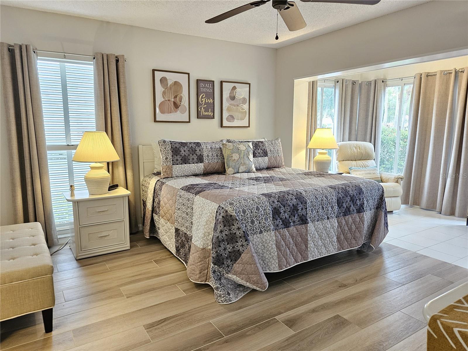 Image 42 of 60 For 435 Cerromar Lane 329