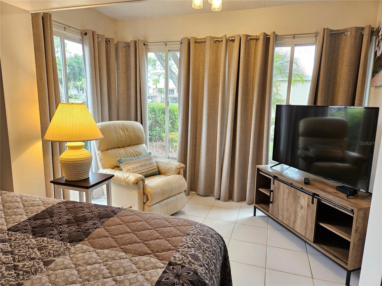 Image 45 of 60 For 435 Cerromar Lane 329