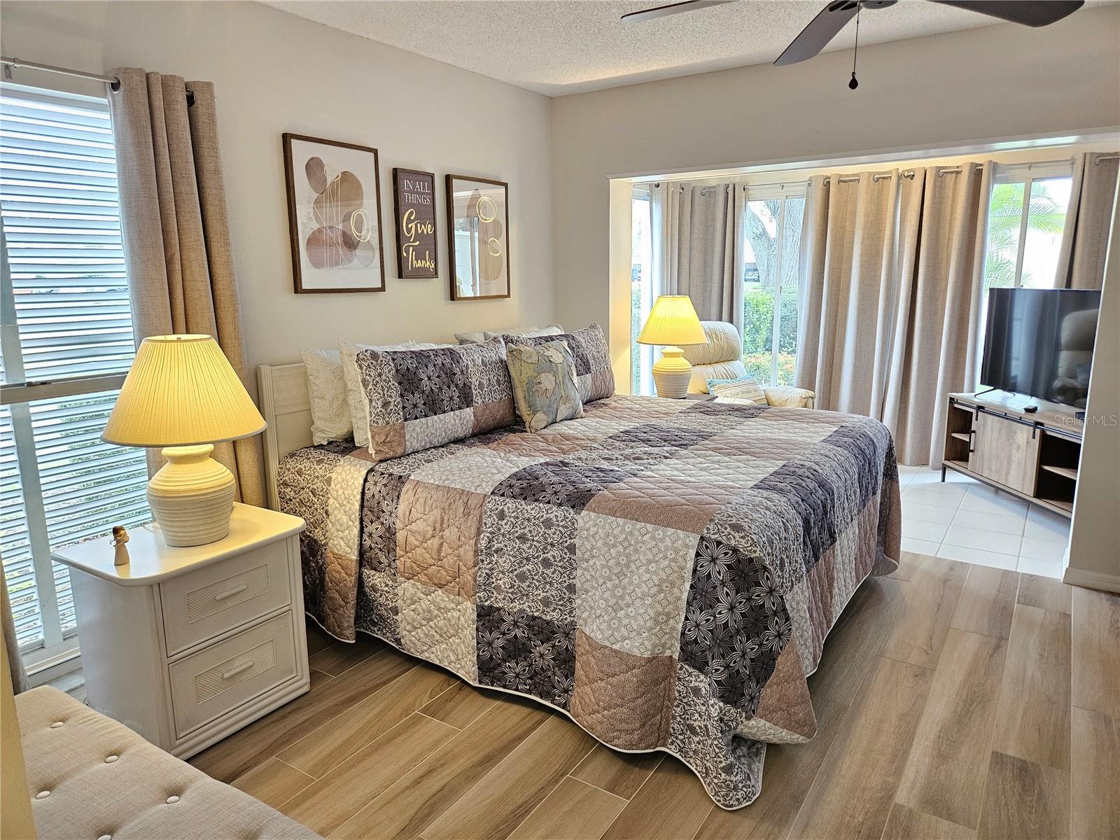 Image 53 of 60 For 435 Cerromar Lane 329