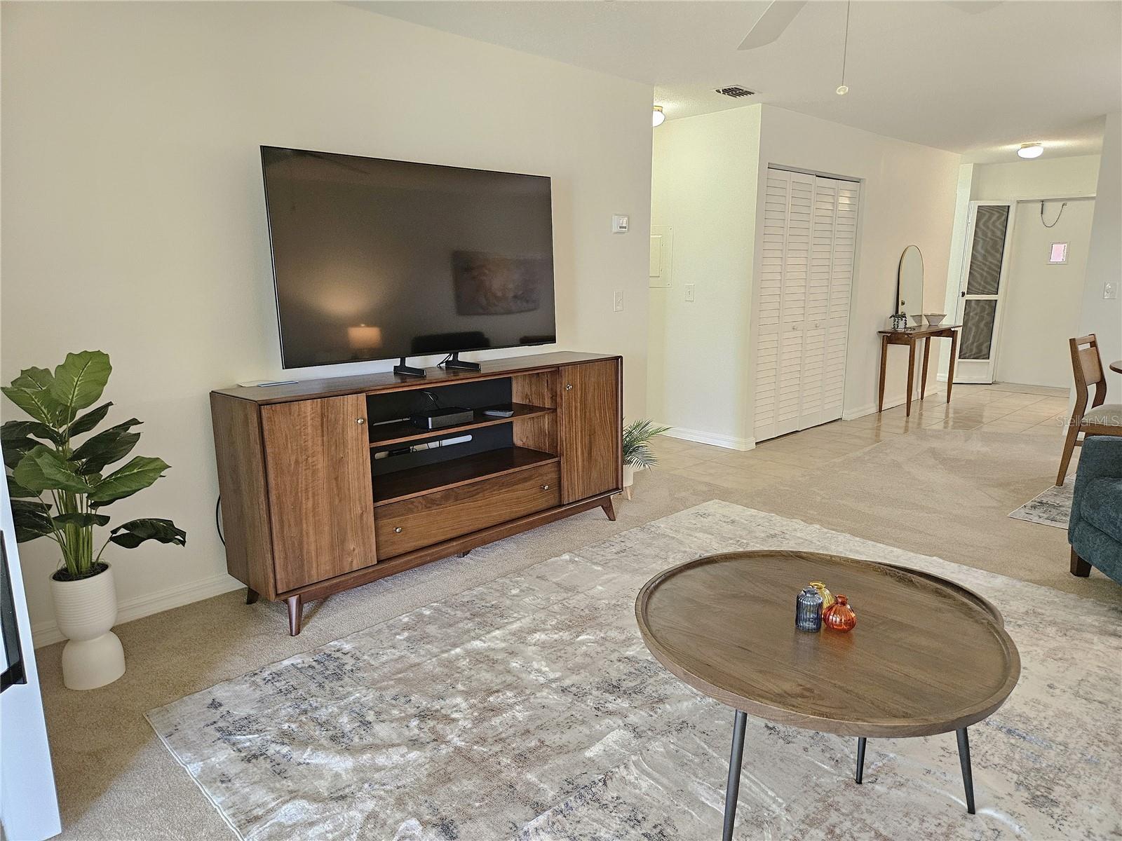 Image 18 of 51 For 764 Avenida Estancia  206