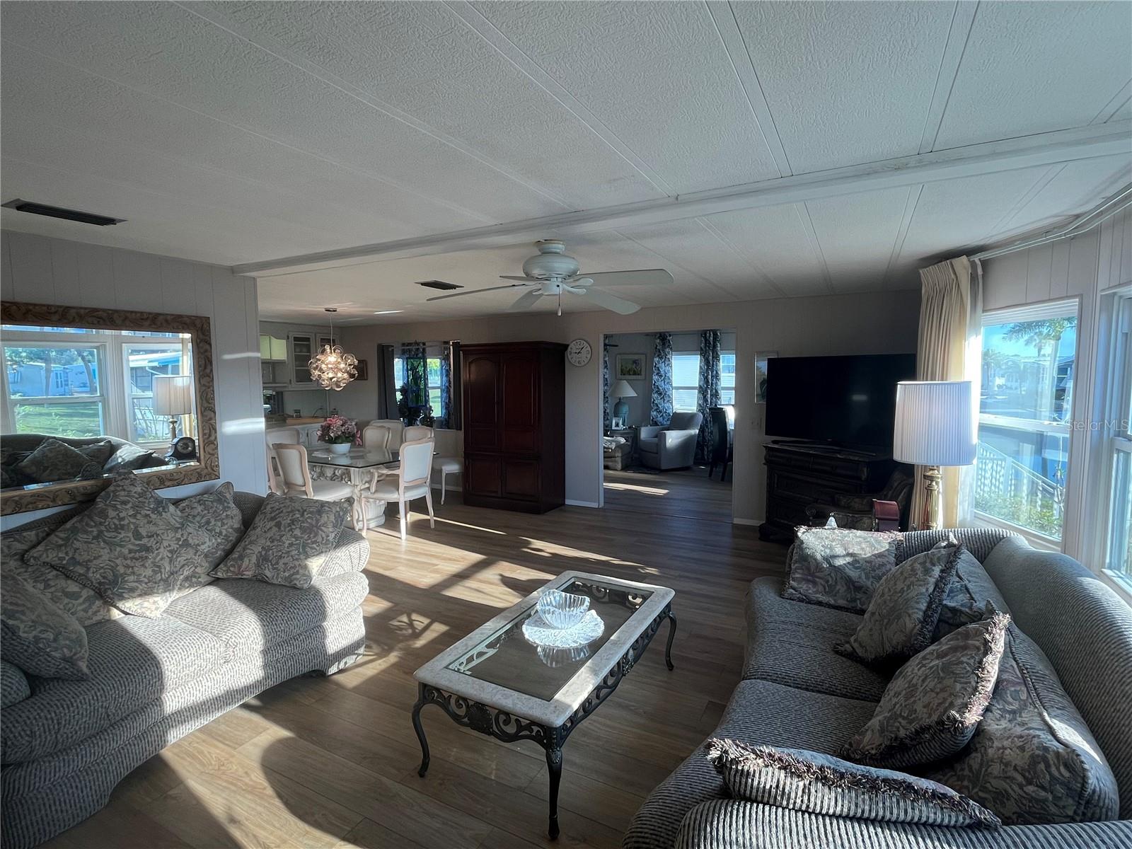 Image 13 of 49 For 814 Grado Drive