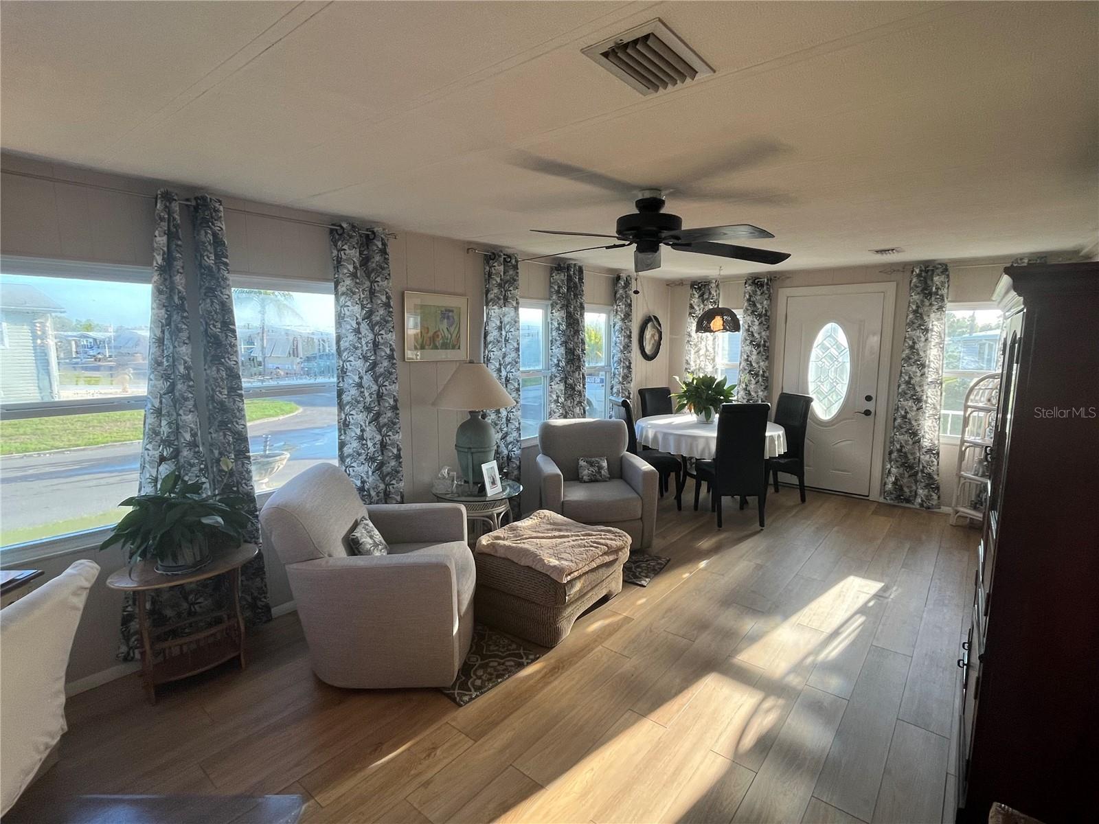 Image 23 of 49 For 814 Grado Drive