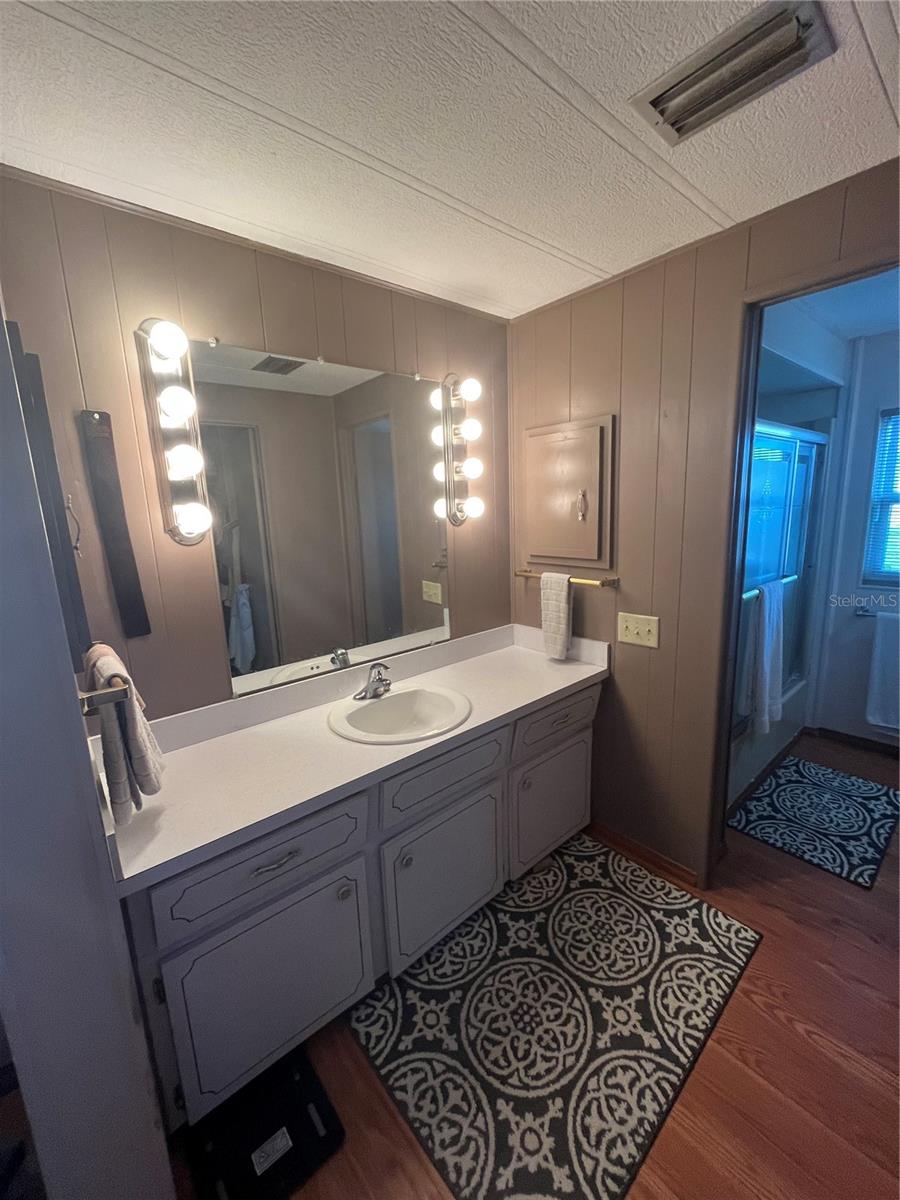 Image 43 of 49 For 814 Grado Drive