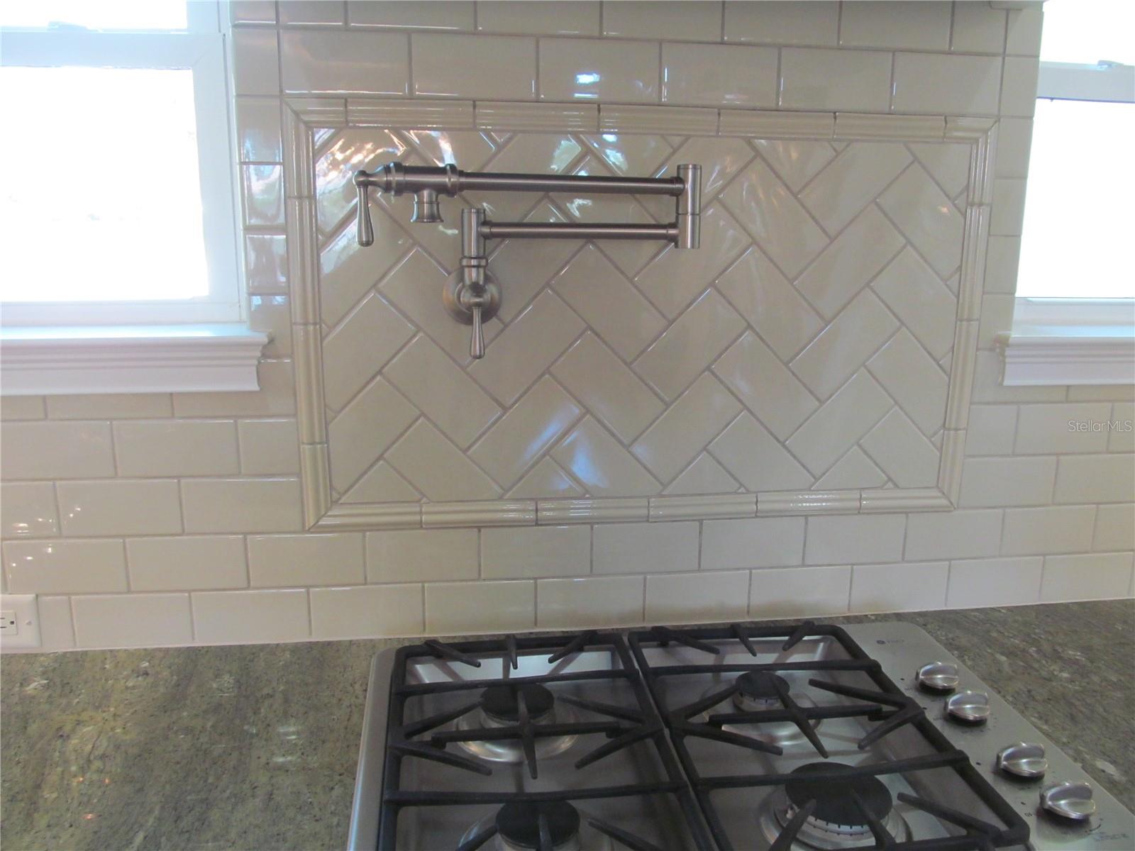 Image 23 of 67 For 424 Pensacola Road