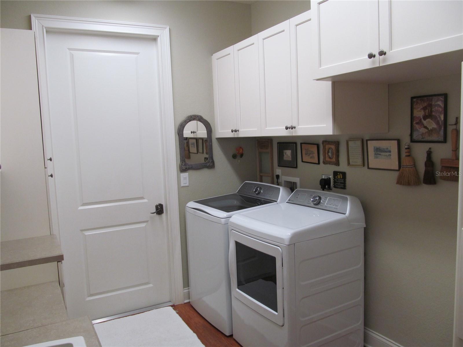 Image 25 of 67 For 424 Pensacola Road