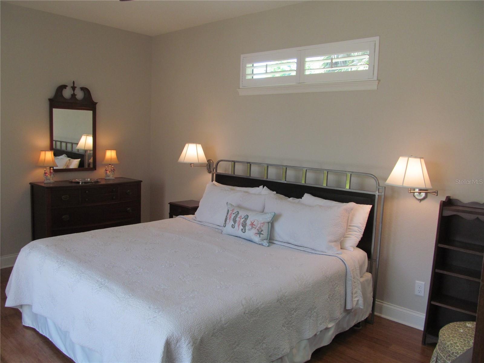 Image 28 of 67 For 424 Pensacola Road