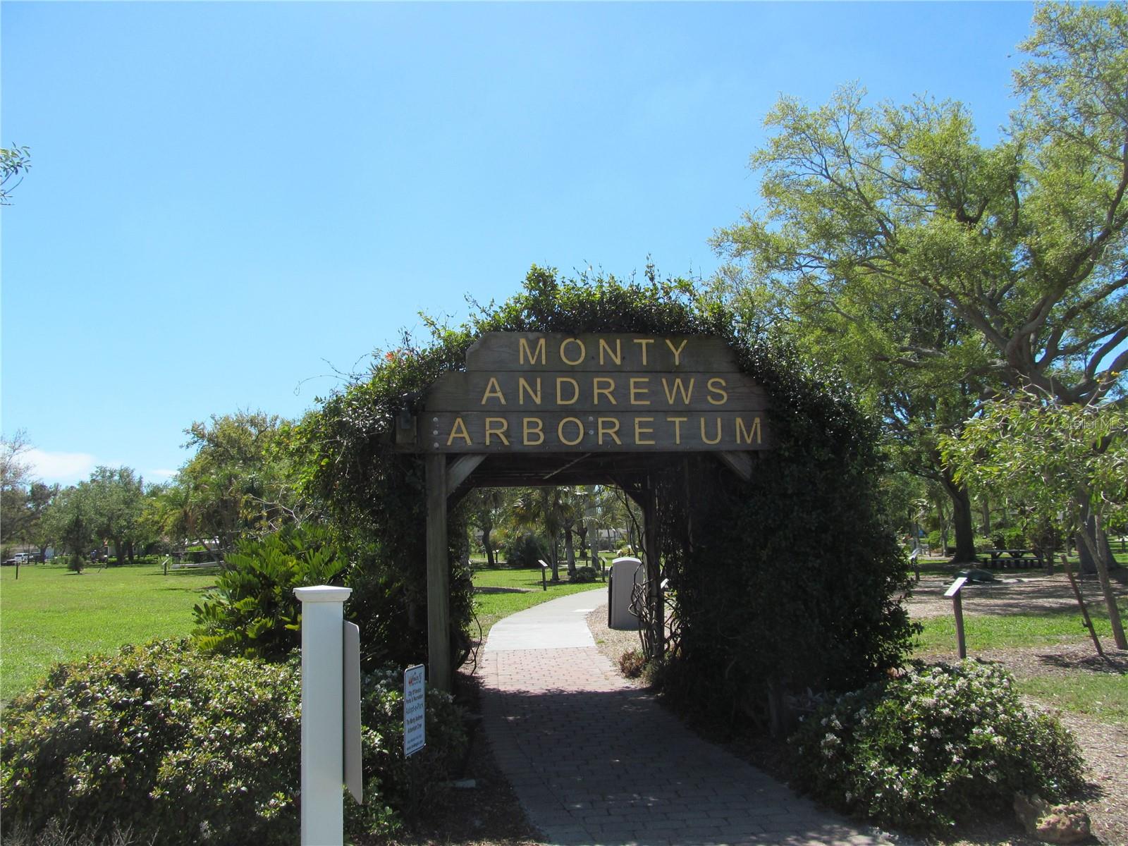 Image 57 of 67 For 424 Pensacola Road