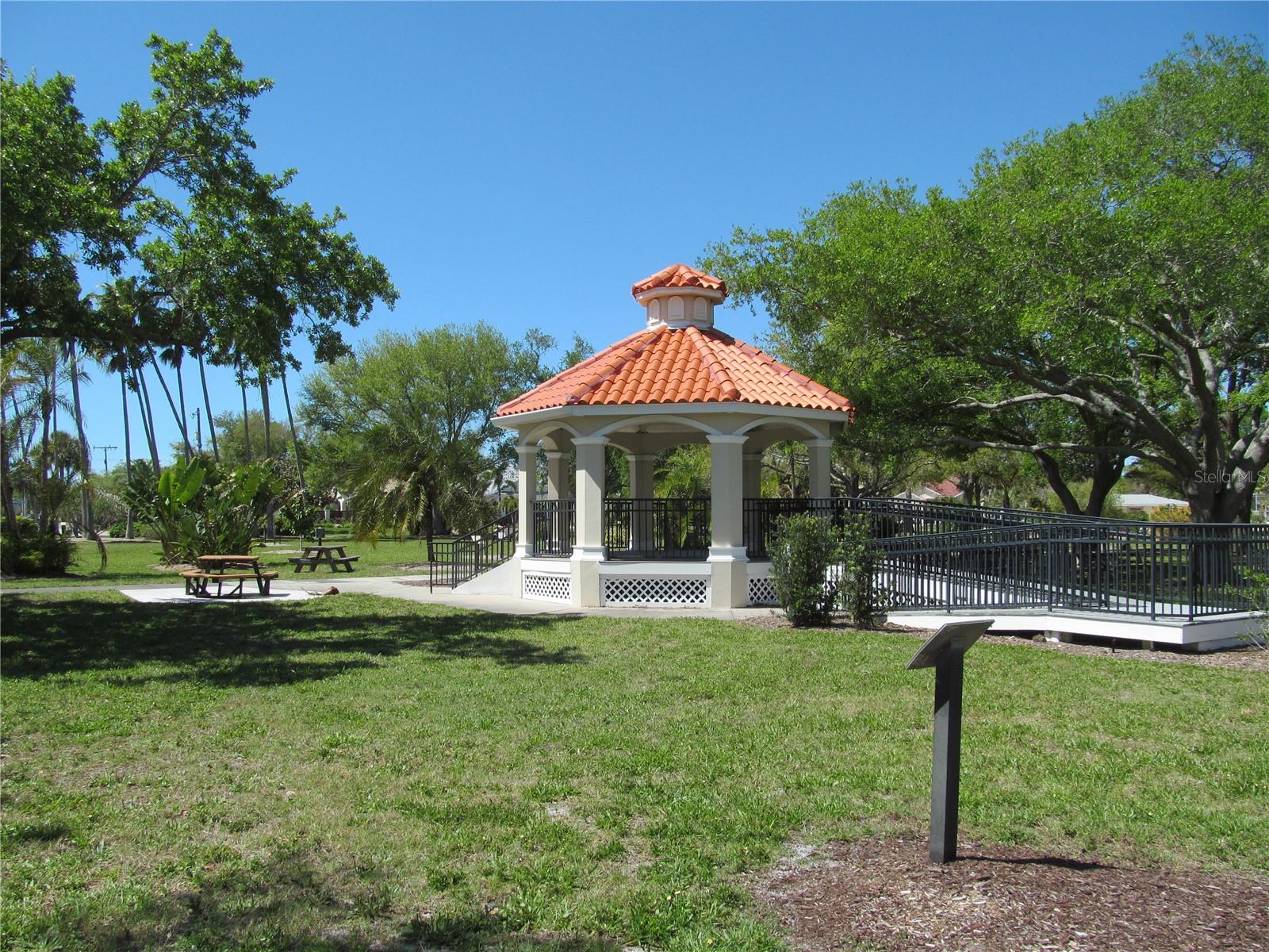 Image 62 of 67 For 424 Pensacola Road