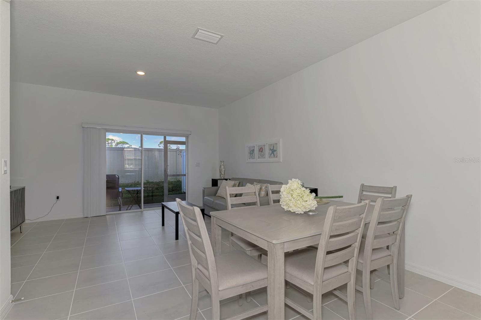 Image 16 of 44 For 8793 Daybreak Street