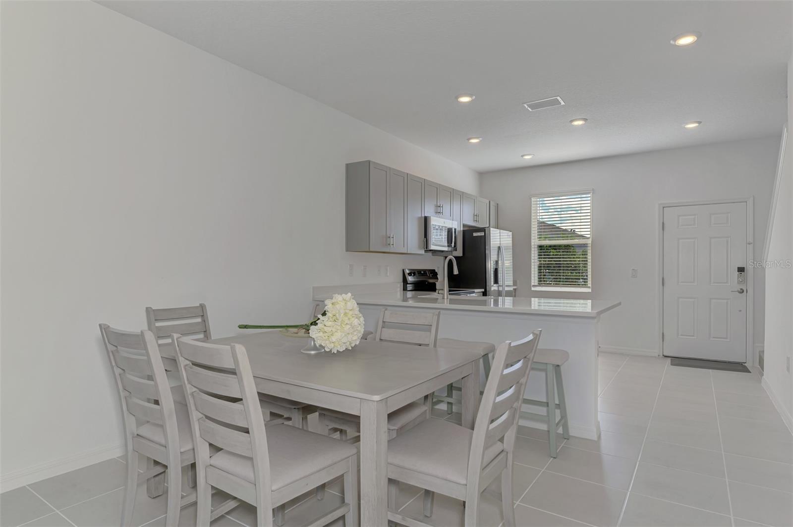 Image 17 of 44 For 8793 Daybreak Street