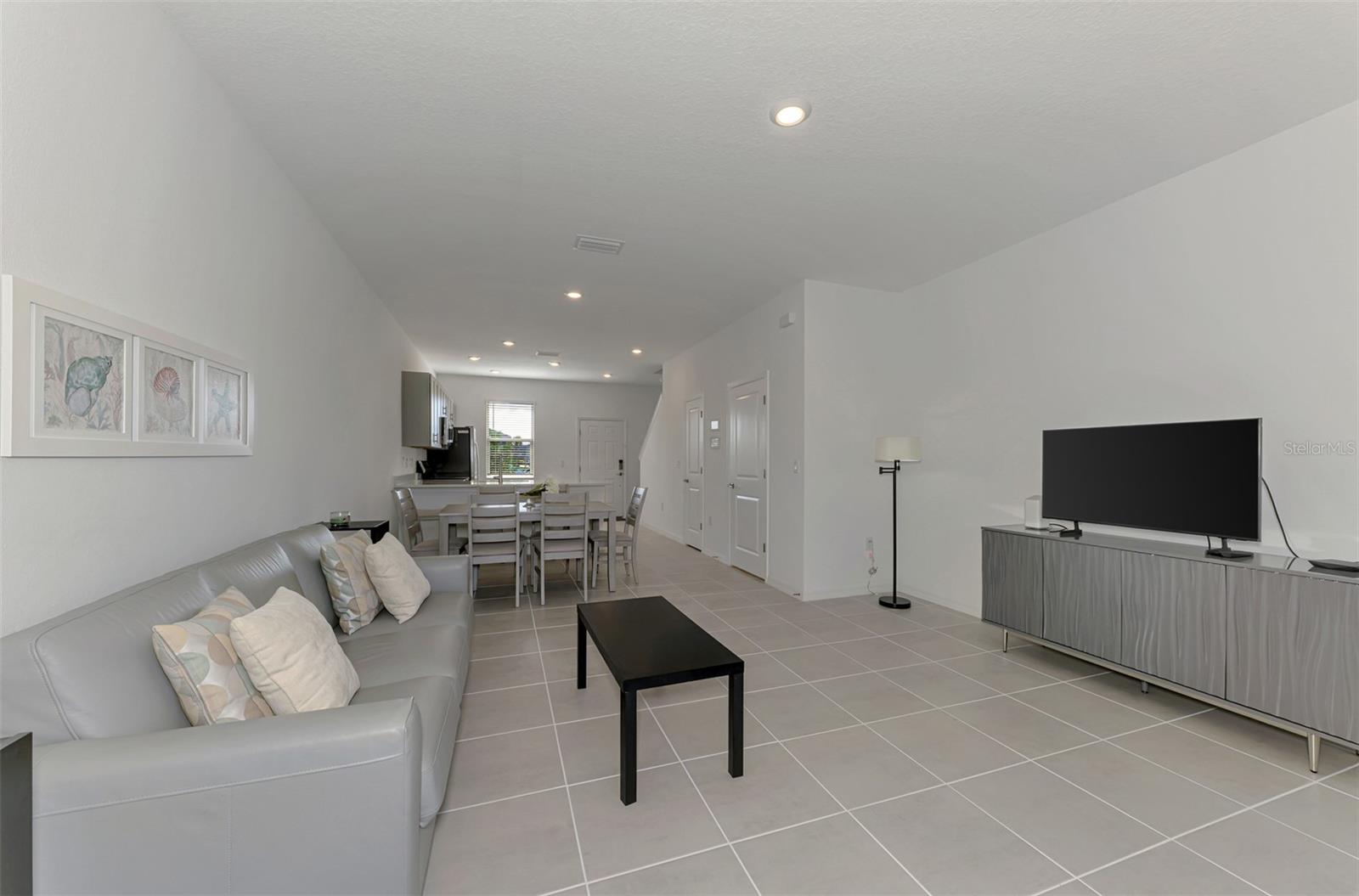 Image 21 of 44 For 8793 Daybreak Street