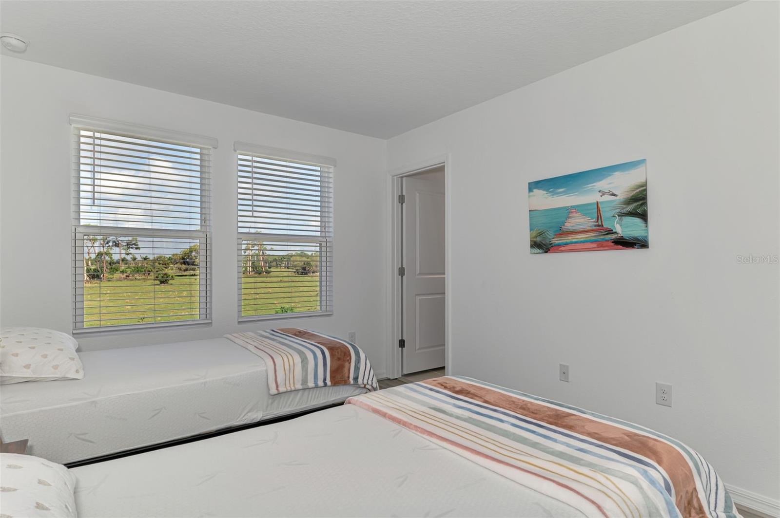 Image 27 of 44 For 8793 Daybreak Street