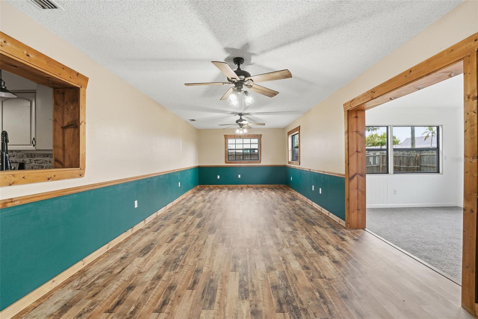 Image 15 of 70 For 121 Crane Rd