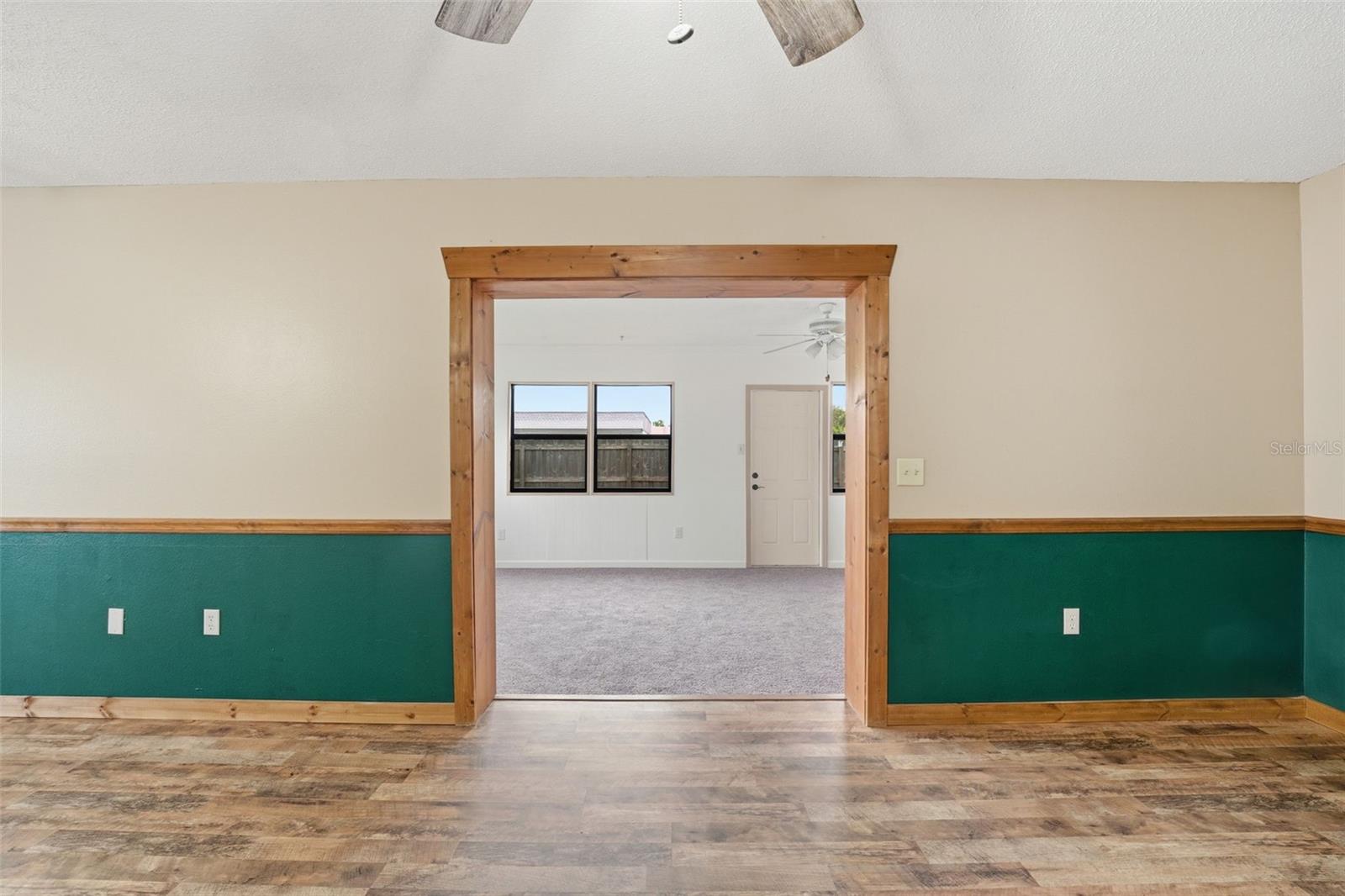 Image 20 of 70 For 121 Crane Rd