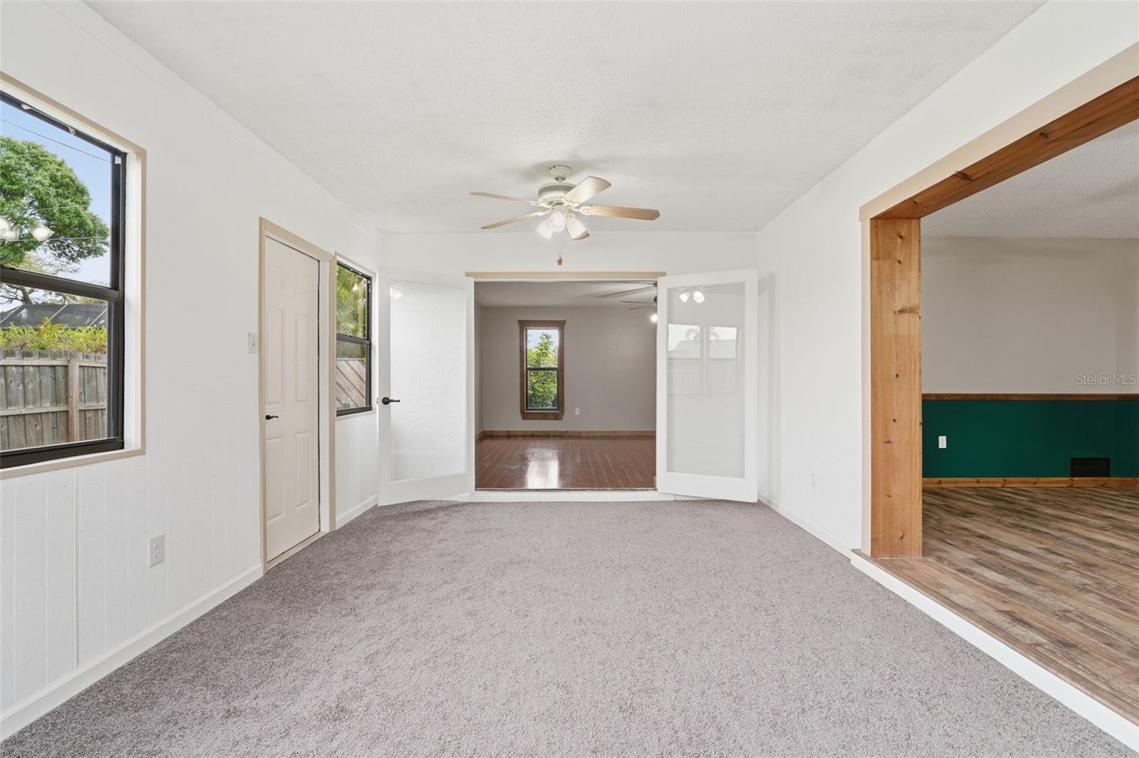 Image 22 of 70 For 121 Crane Rd